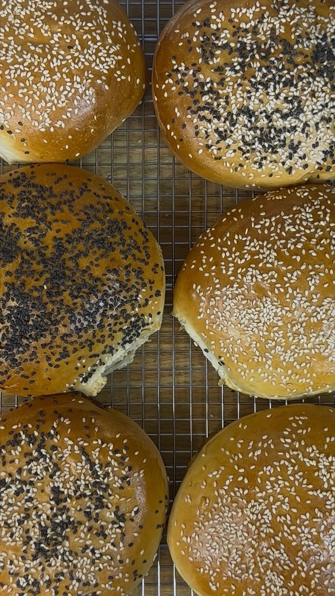 Handmade pulled Asado beef buns 🥩🔥
Chef Itai isn’t just a baker – he’s a dough master! 🥖✨
The perfect warm treat for Shabbat – rich, comforting, and absolutely delicious. Every bite is a fusion of flavor and craftsmanship. 🌿 #YallaMarVa
#ShabbatVibes #ShabbatDinner #WarmAndDelicious #Foodie #FoodPorn #FoodLover #ChefLife #GourmetFood #LuxuryCatering #PrivateChef #Handmade #Asado #SlowCooked #BreadLover #DoughMaster #FoodPhotography #Delicious #Tasty #Eats #InstaFood #Yummy #Foodstagram #Homemade #FoodTrend #DinnerGoals #FoodGasm #CulinaryArts #MarvaPrivateChef