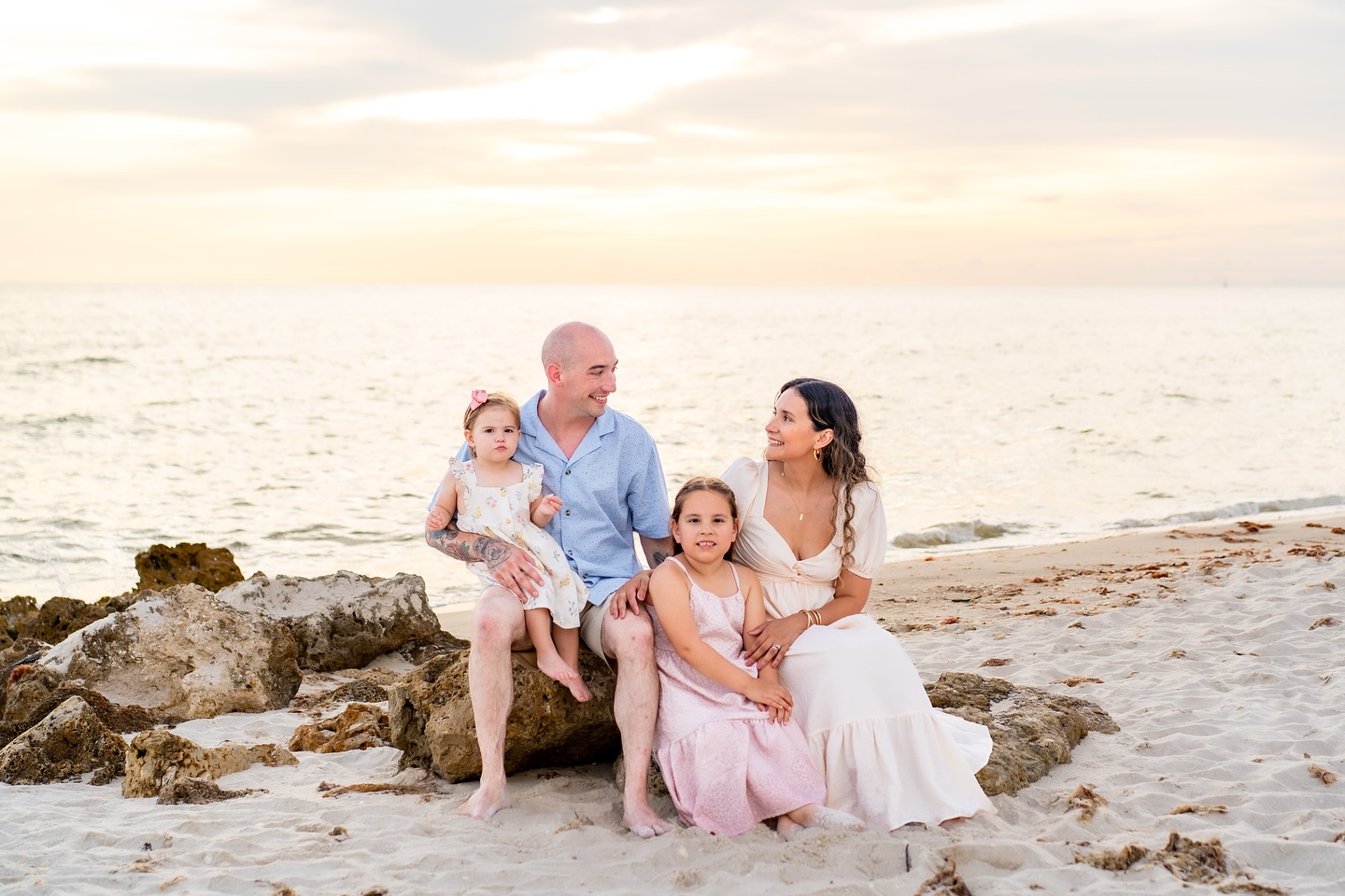 Happy Family Sunday 🌞. #swflphotographer #naplesphotographer #fortmyersphotographer #bonitabeachphotographer