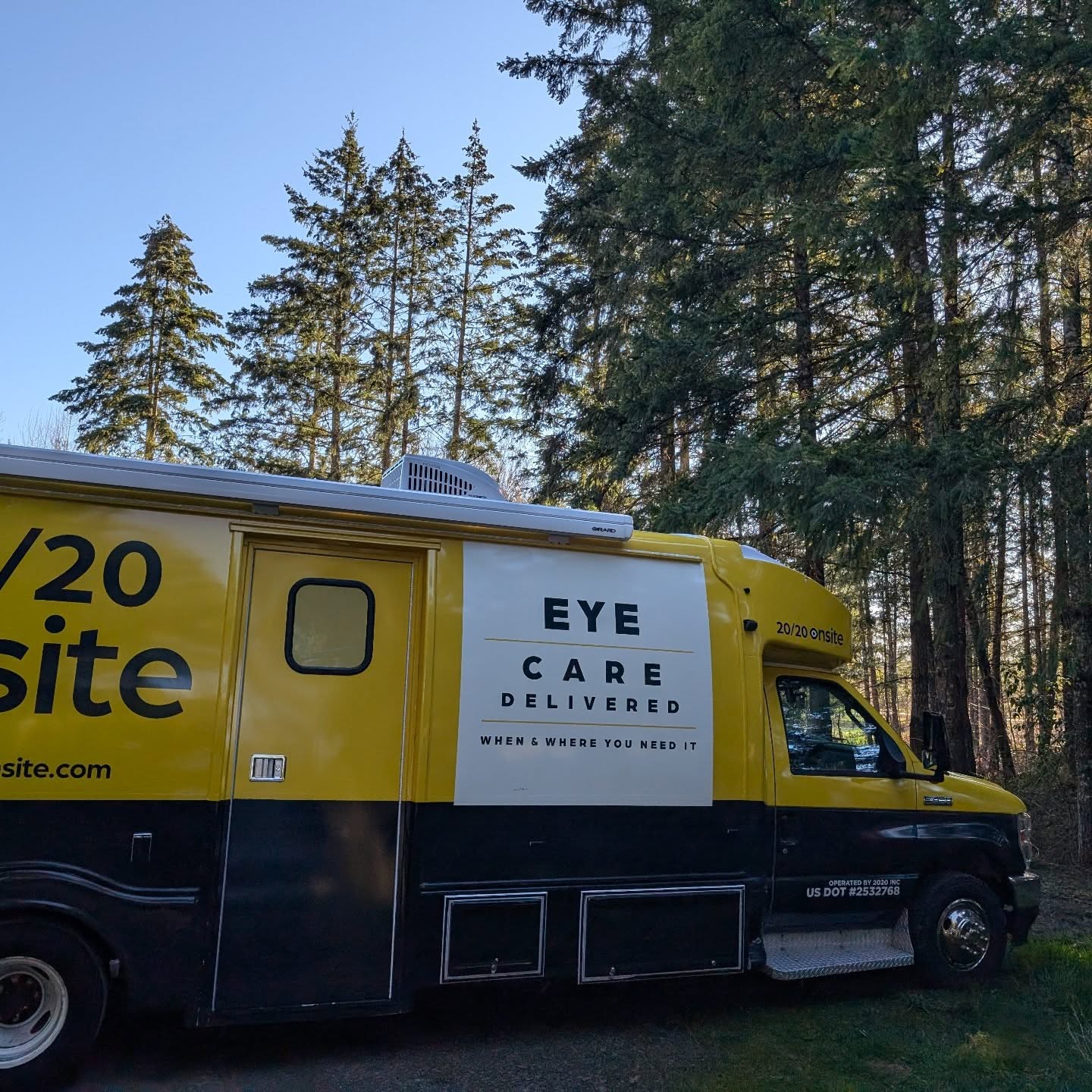 Sun, smiles and the CF bus in the PNW - does it get much better than this?! 🎗️
#travelingeyedoc #pnw #buslife #newbergfamilyeyecare #year5