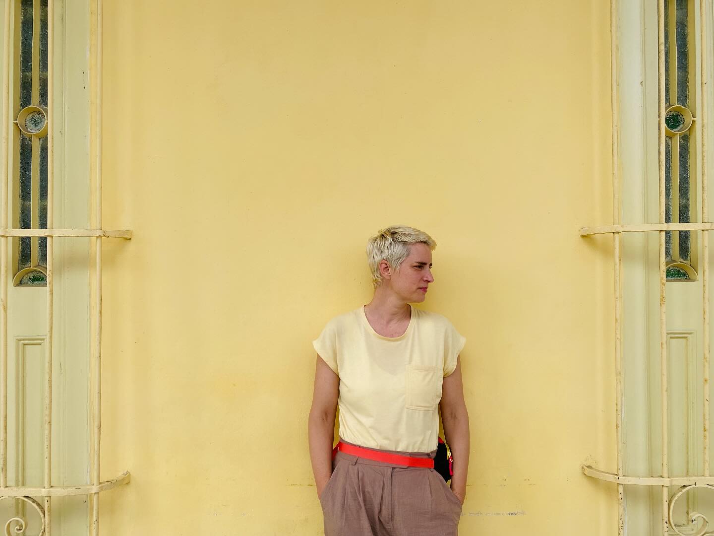 Recuerdos bonitos. Andando por las calles de Santa Clara, Cuba.
De que fruto amarillo se antojan?
🌻🐥🐝💛🌼🍌🍋🐣🌽📒🎫🏵️🍍
#cuba #santaclara #musica #yellow #son #trumpet