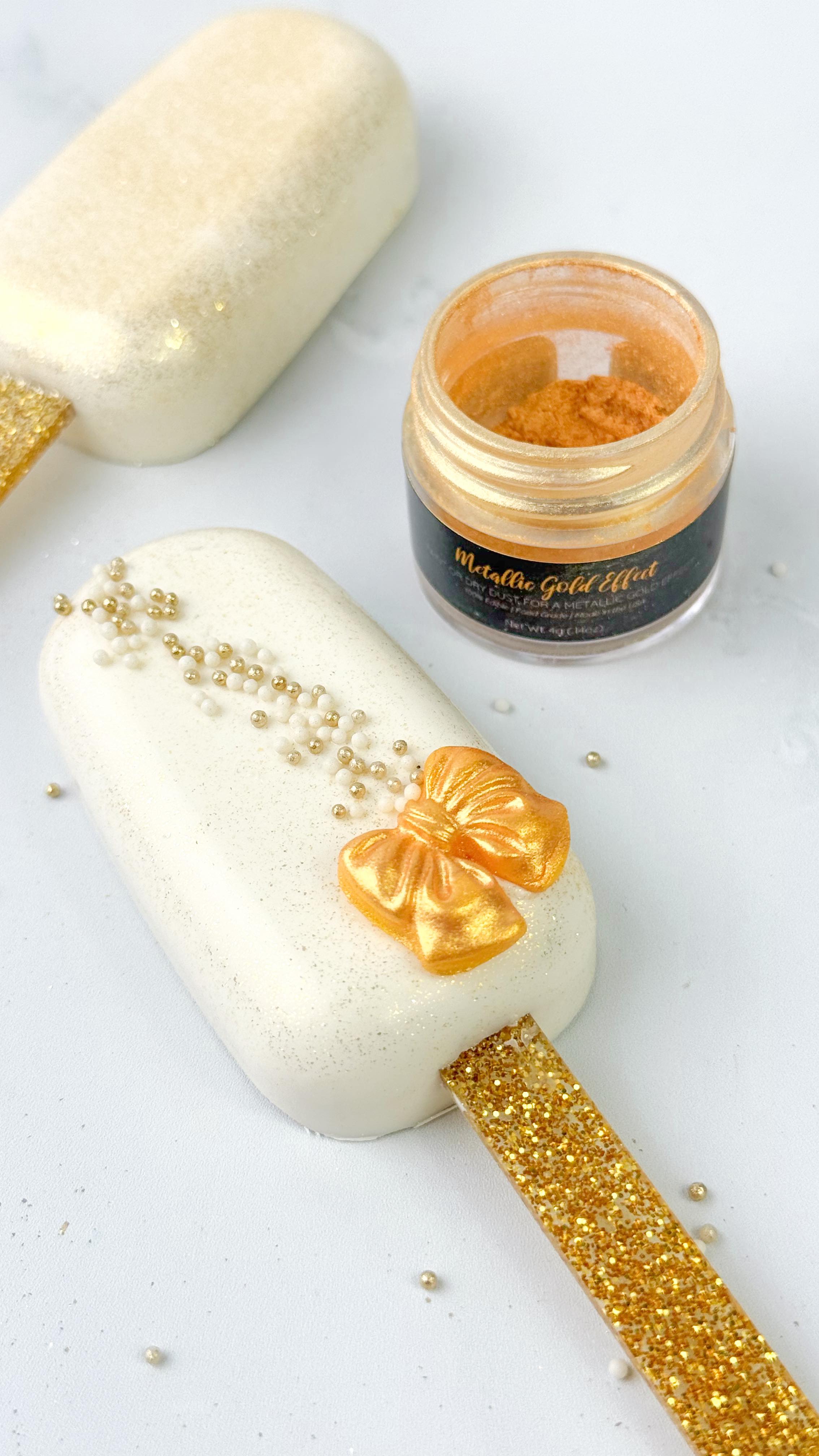 Achieve a stunning gold finish with our Gold Metallic Effect! Start with a yellow base for best results. Visit www.shinedessertglitter.com and use code ‘SHINEVIP’ for extra savings! ✨
#ShineDessertGlitter #EdibleGlitter #Glitter #EdibleGold