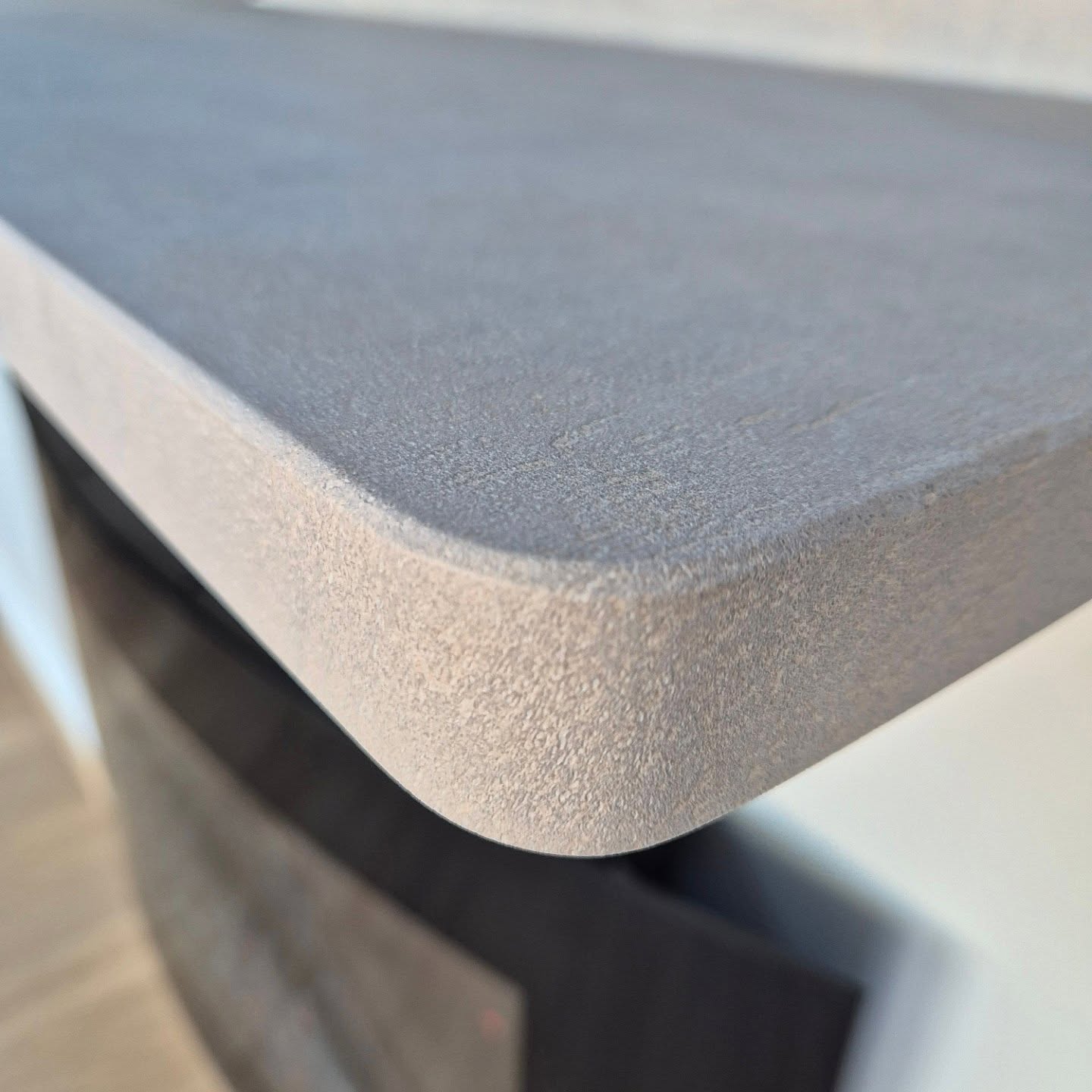 Modern Stone finish is just š²š„¶
The customer was absolutely overwhelmed with the outcome. So so pleased ā
ļø
Another superb product by @soif_interior_film
Supplied by @surfex š«±š¼āš«²š½
#bristolinteriors #southwestkitchen #kitchenwrapper #kitchendesign #wrapandrefurb