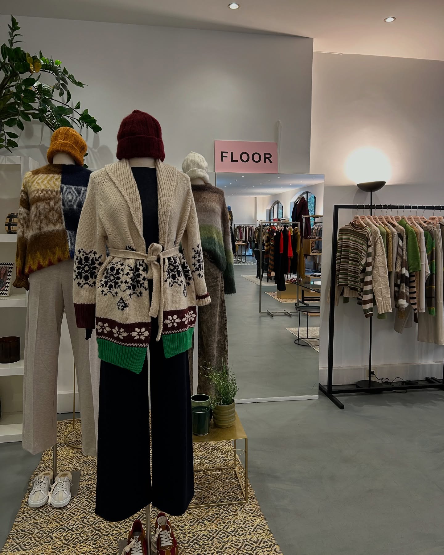 Last days for FLOOR WINTER 25 #wintercollection #h25 #madeinitaly #showroom #multimarques