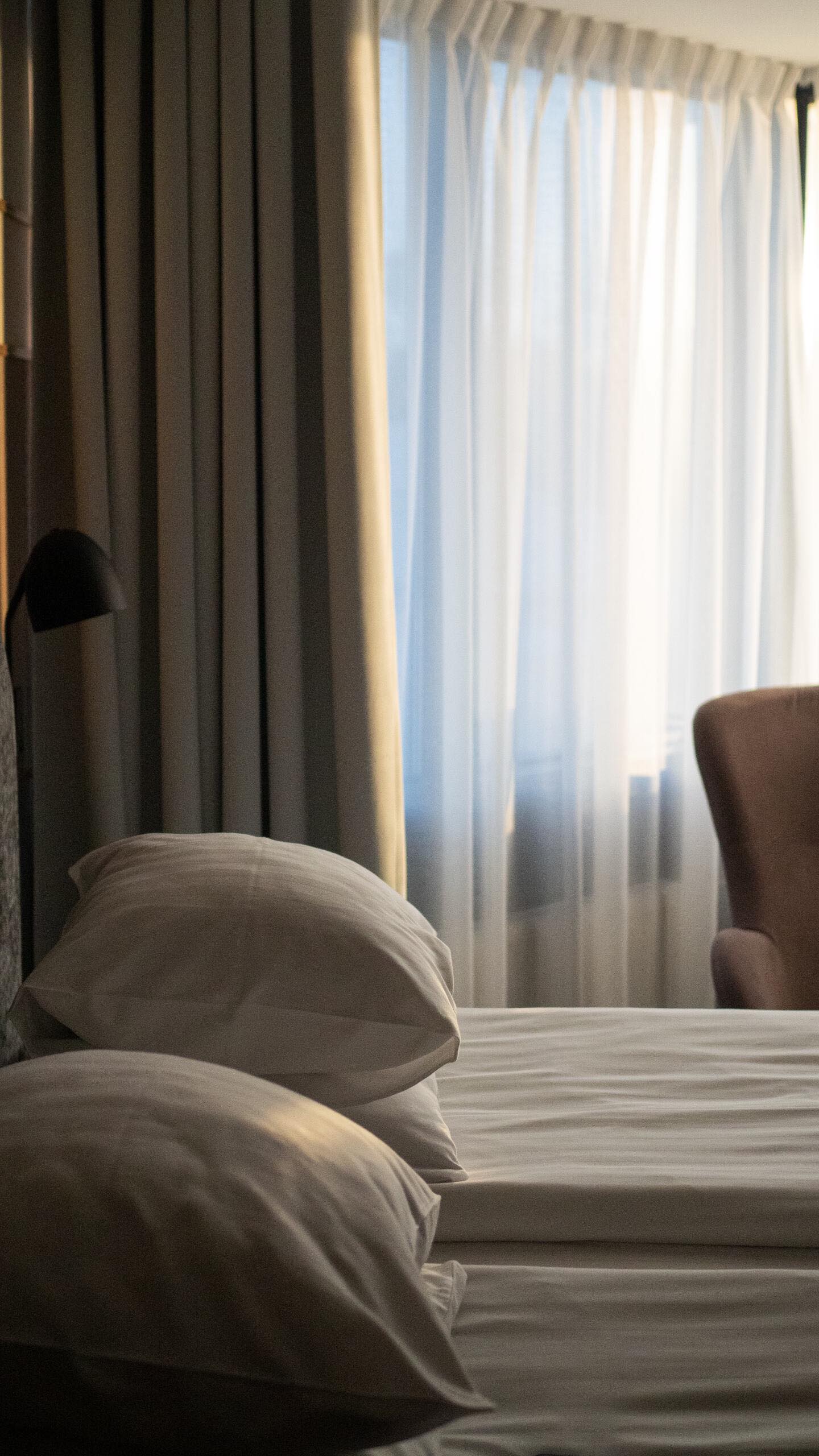 Superior Apartment✨
A triple room with a quiet street view – a perfect choice for a family getaway! 🌿
Double bed 🤩
Apartment size: 23.3 m²
Comfortable sofa or armchair 🛋️
Book your stay now via direct message or call us at +372 686 3108🌷
#tallinn #estonia #visittallinn #visitestonia #hotelsintallinn #kadriorg #fonnentalhotel #tallinnhotels #gourmetcoffee