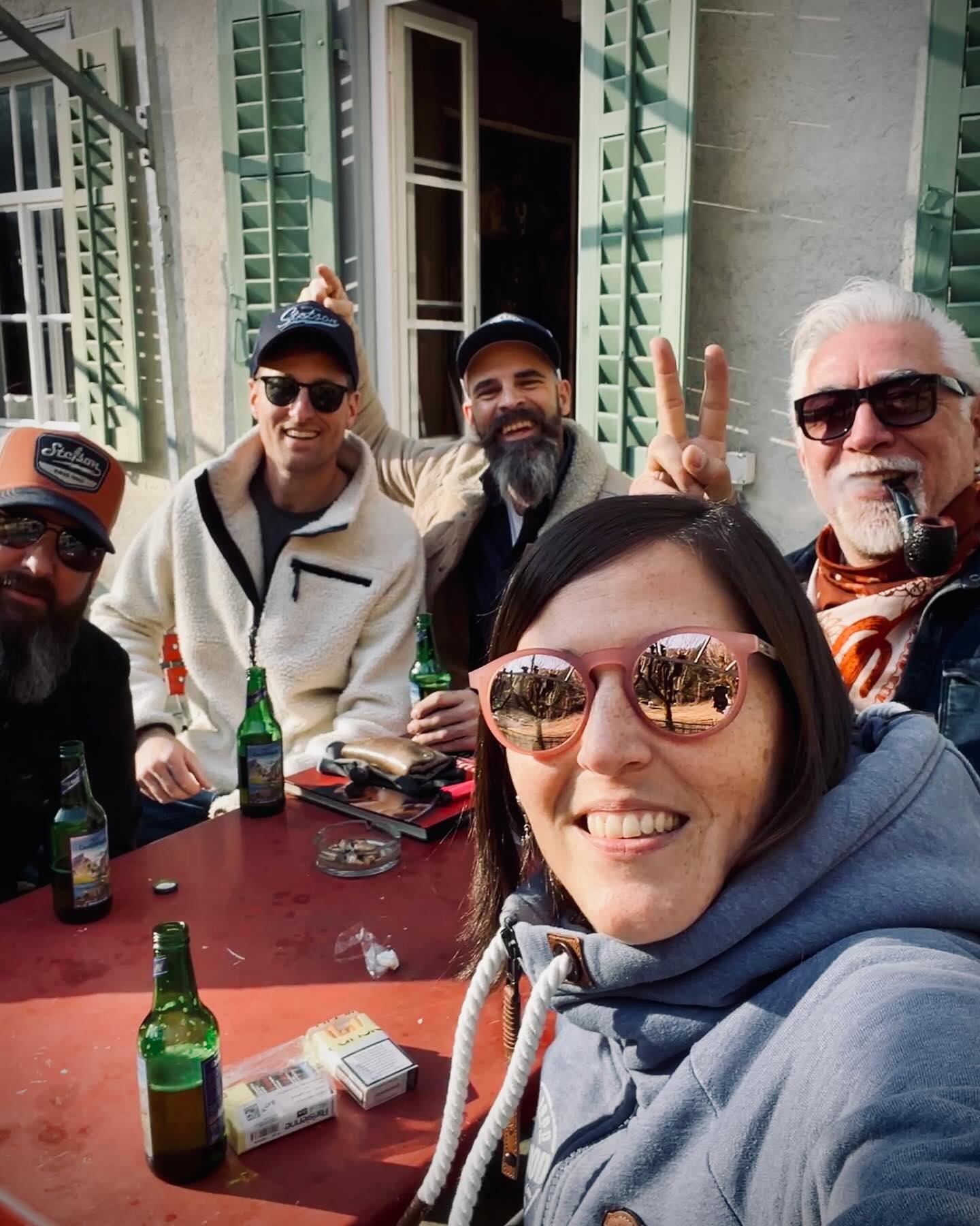 Release Party und Probeweekend ist gestartet
#lifeisgoodwithrosewood #swissmusic #musicfromswitzerland #newmusic #thepromise