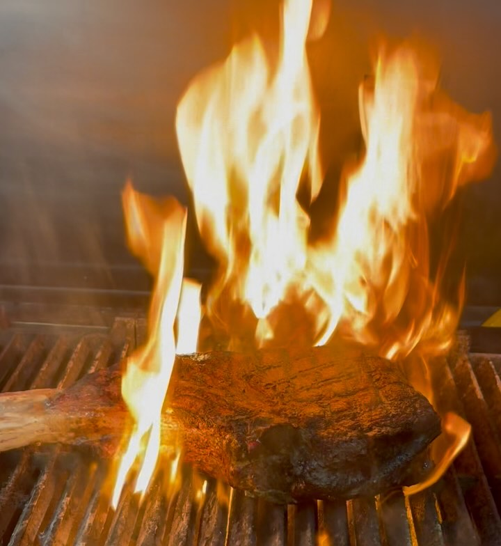 🔥 50 Oz Tomahawk Steak 🔥
Chef Itai has a saying in the kitchen:
“Fire is your best friend. Don’t be afraid of it.”
Perfect sear, smoky aroma, and that juicy bite—this is what it’s all about! Who’s hungry ? 🥩🔥
🌿 #YallaMarVa
#TomahawkSteak #SteakLover #MeatLovers #BBQKing #GrillMaster #FireCooking #BBQPorn #FoodPorn #FoodieLife #SteakPorn #BBQLifestyle #CarnivoreDiet #FoodieGram #ChefMode #FlameGrilled #FarmToTable #RusticCooking #PrivateChef #IsraeliChef #MarvaFood #MediterraneanEats #GrillAndChill #SmokeAndFire #FoodieHeaven #FoodieGram, #BBQLifestyle, #GrillAndChill