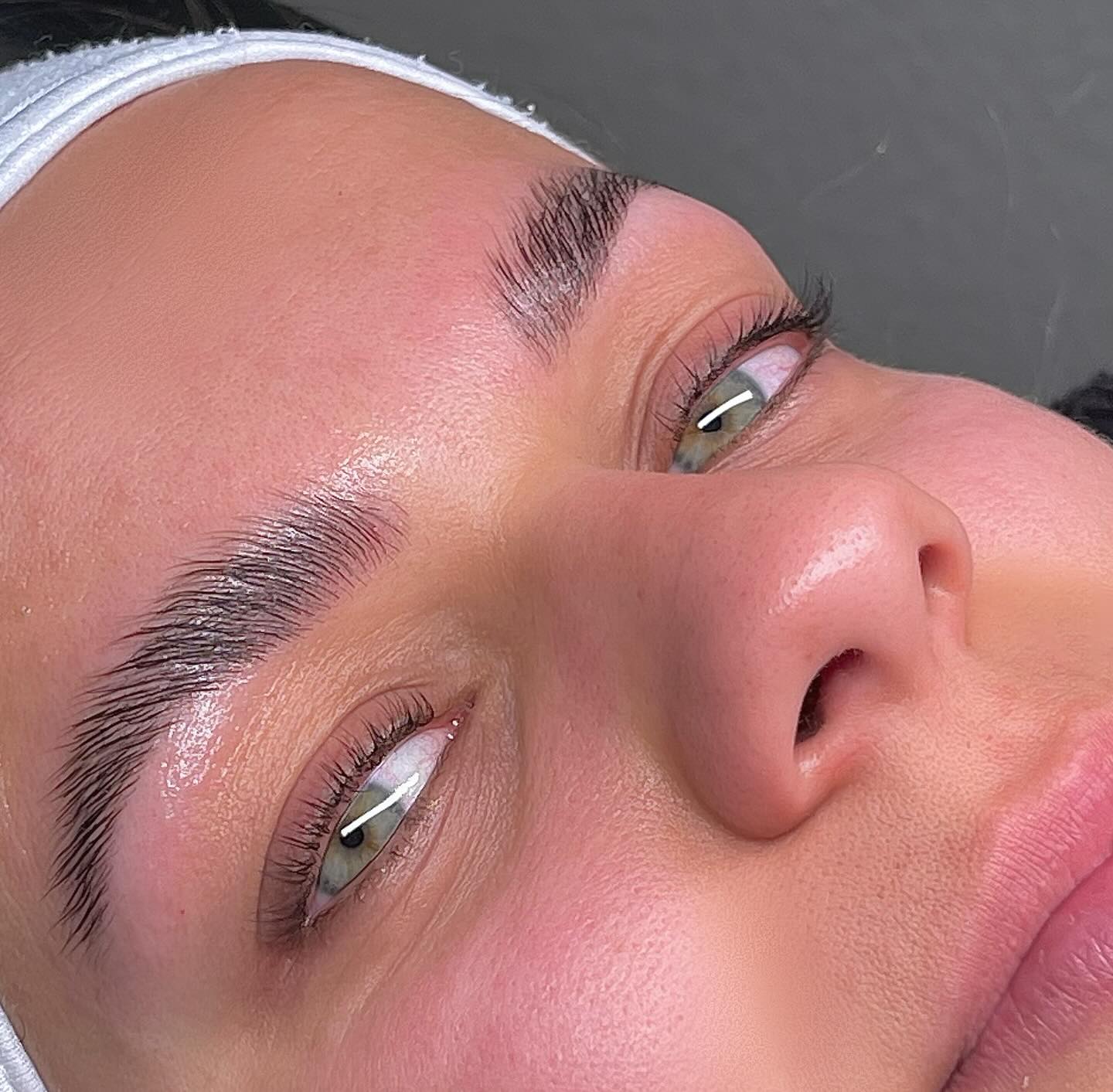 Augenbrauen- & Wimpernlifting ✨