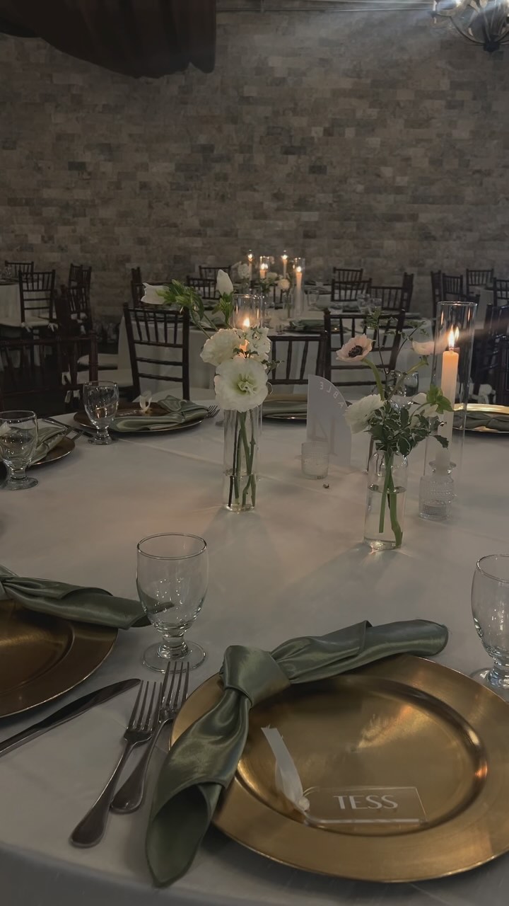 Every detail of this wedding was meticulously planned, from the elegant drapery to the stunning floral arrangements. R & N were absolutely thrilled with their reception reveal!
Thank you to all the vendors who made this room look magical! ✨
Venue: @fetethevenue
Flowers: @flowers.everafter
Draping, linens, stage: @abovethetopevents
Cake: @pattys.cakes
Planning , coordination, and set up: @platinumeventplanningandmgmt