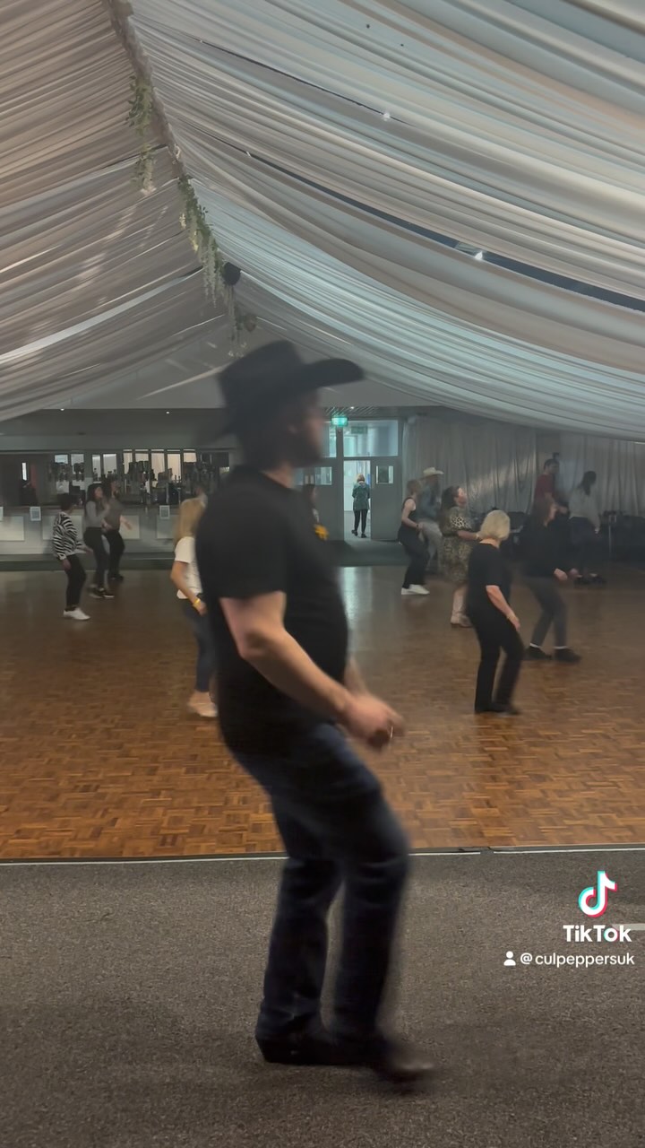 We had a BLAST yesterday at our Let’s Dance Day! Line Dance Edition event. Thank you to everyone who came along & helped us spread the joy of Line Dancing!! A BIG shoutout to our guest choreographer Andrew Hayes!!
#LetsDance #letsdance #letsdanceday #culpeppersuk #culpepperclub #linedance #linedancing #essex #dance #proudtobealinedancer
