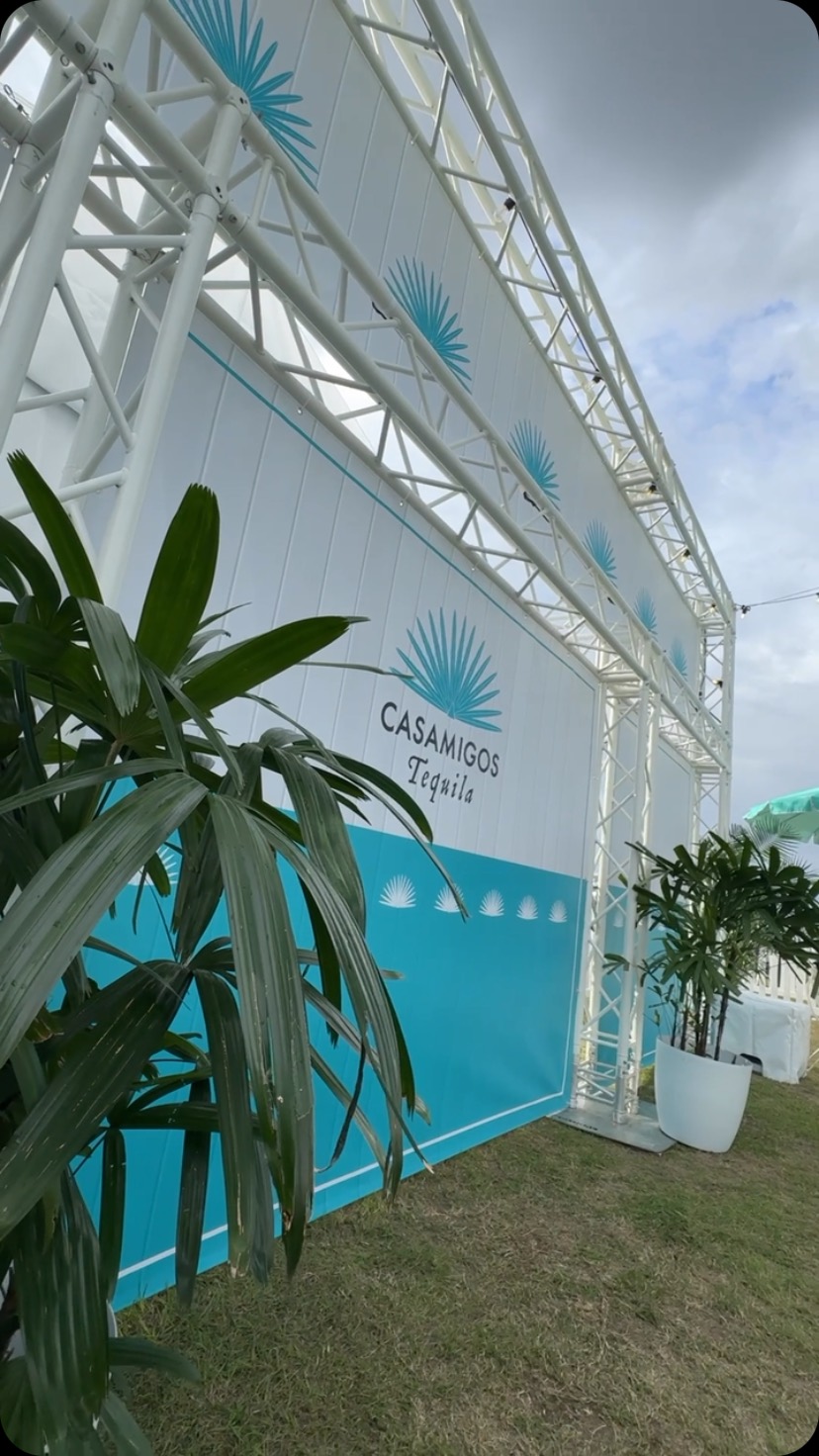 Did someone say Margarita? 🍸
Over the last couple of years, AOV has worked closely with Diageo, delivering activations for the likes of Casamigos and Smirnoff across multiple events. At the end of 2024, we rolled out an updated look for our Casamigos activation! This included new signage, a backdrop, entry pillars and much more!