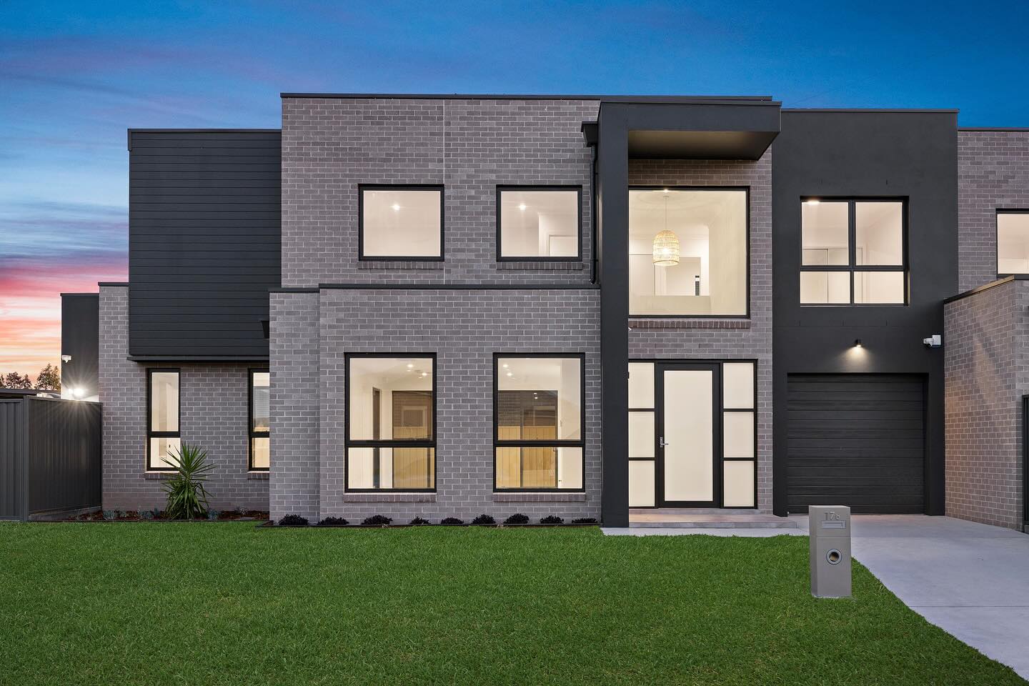 17 Domain Boulevard, Prestons ✨
2 stunning BRAND NEW builds for sale.
5 bedrooms, both with a bedroom and full bathroom downstairs.
DM for more information.