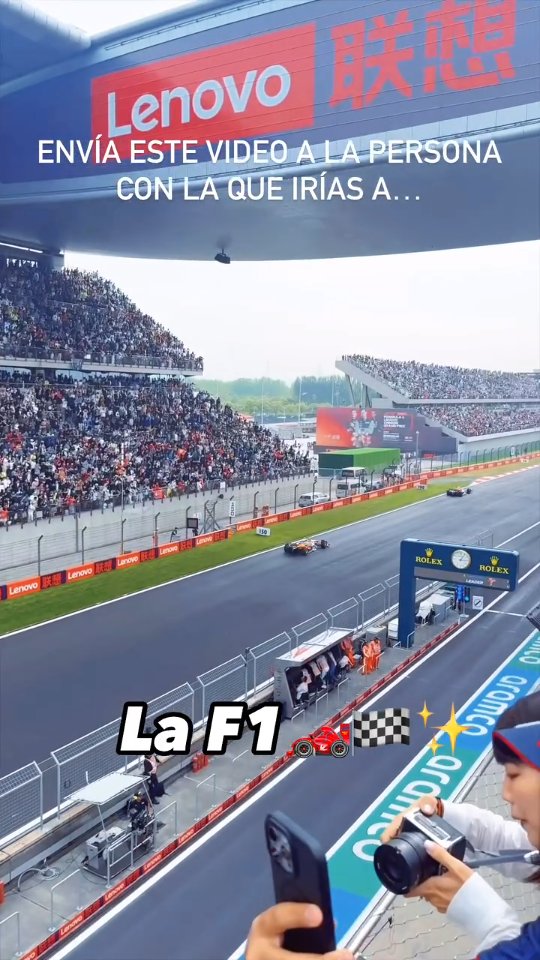 Etiquetá a esa persona con la que irías a la #F1 con arenas trip 🤩🏁