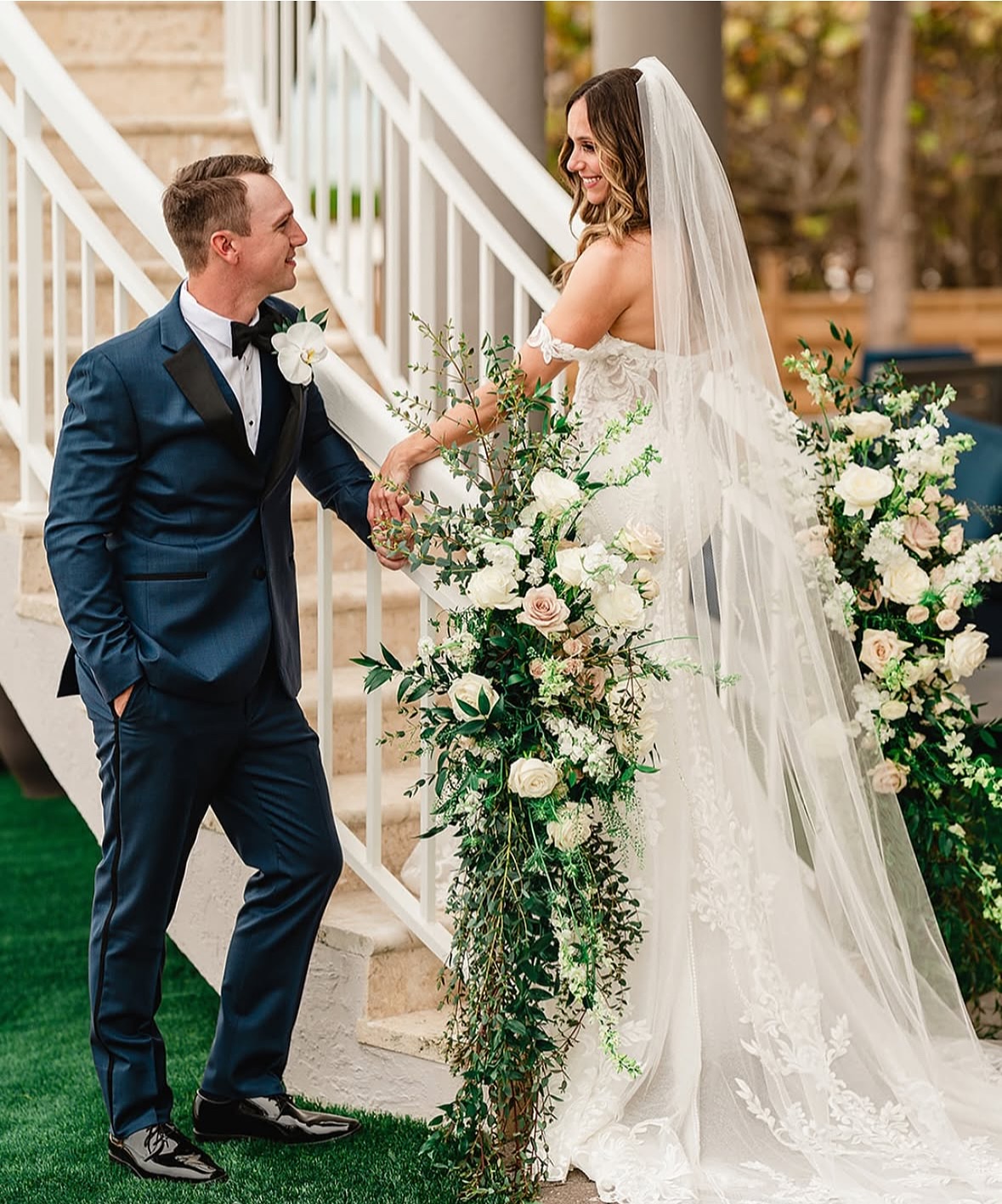 Happy One-Year Anniversary To Danae & Max! 🥂✨ It feels like just yesterday we were celebrating your best day ever! #OneYearOfLove #AnniversaryCheers”
Photo & Video: @iyrus_weddings
Floral: @victoriabloomssrq
Tan: @lms_spraytanning
Hair and Makeup: @bridesbykellyanne_co
Draping and Lights: @palaciosevents
Rentals: @ustentrental and @linensbythesea
.
.
.
.
#destinationwedding #destinationweddings #sarasotawedding #sarasotaweddings #floridaweddings #tampabaywedding #tampabayweddings #floridawedding #sarasotabride #ceremonyflowers #destinationweddingplanner #bridedress #luxurywedding #luxuryweddingplanner #weddinginspiration #sarasotaweddingplanner #floridaweddingplanner #firstposts #sarasotaweddingplanners #weddingdesign #outdoorceremony #brideandgroom #bride #beachdecor #beachweddings #beachwedding #bride #bridevibes