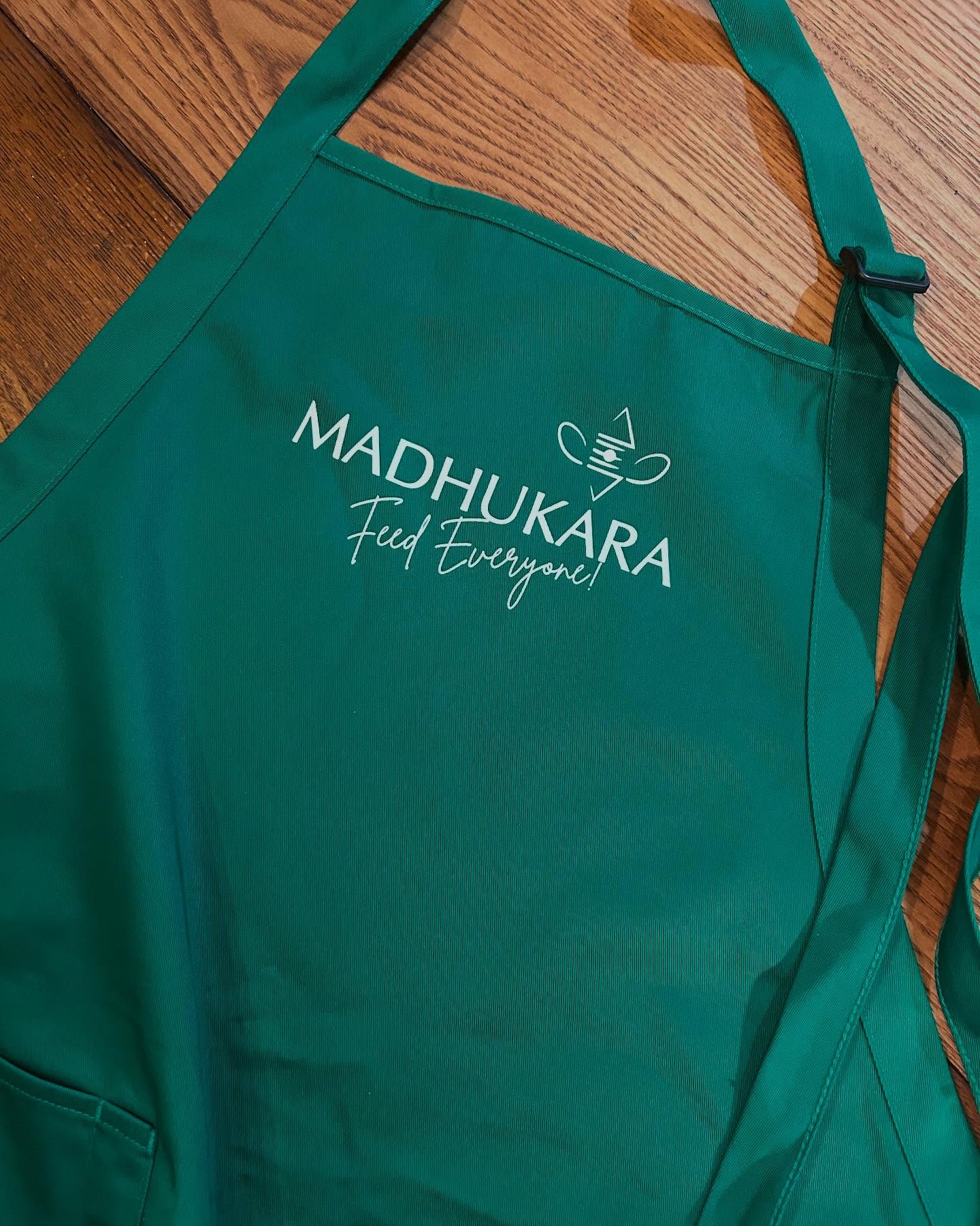 LET’S SERVE TOGETHER 💕 🐝 Two meals this month and two opportunities to don our new aprons! Help us FEED EVERYONE 🙏🏻.
Saturday, March 15 at Hope Ministries in South Bend, IN
Saturday, March 29 @lsscentralohio Columbus, OH
Interested? Comment below or send a DM and we’ll get you all the details. Unable to cook and serve this month? Hit the donate button and help purchase items and ingredients for the meals.
#love #connect #serve #heal #feed #feedeveryone #loveeveryone #lovethyneighbor #helpothers #feedthehomeless #feedthehungry