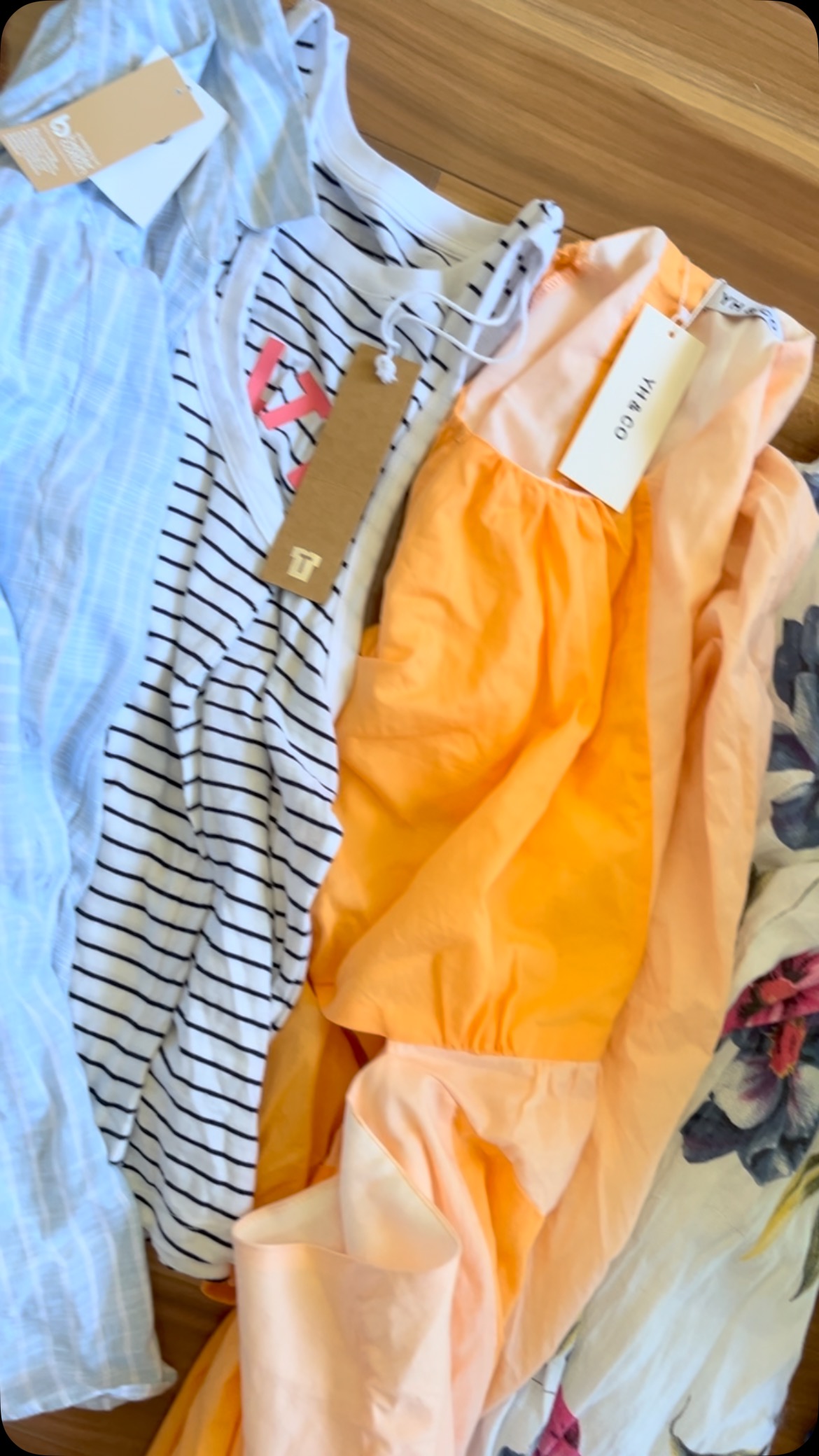 Linen, cotton, silk, hemp, wool.
Over production leads to a lot of theses brand new clothes, that still have tags going to landfill.
Visit my boutique at Subiaco Farmers Market every Saturday for a unique and natural clothing range at a fraction of the original price and save the planet at the same time. Win Win 🐳 🌍
#perthvintage #perthvintagemarket #perthpreloved #perthtodo #perthisok #perthlife #perthmarkets #waronwaste #waronwasteau #perthsustainability #perthhealth #perthbusiness #perthbusinesschicks #perthmumsinbusiness