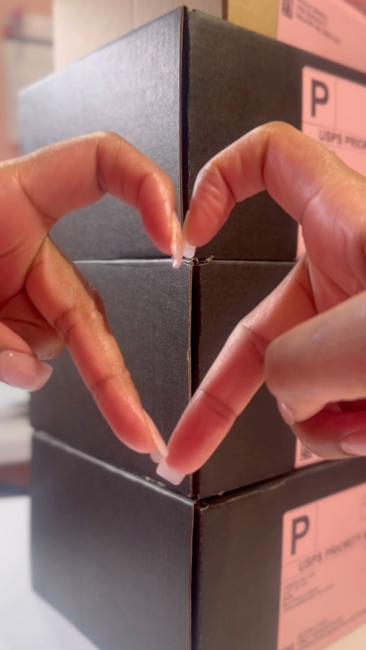 4+4 is what??…..quickly!!!
lol seriously, Juicy Jems are just *chefs kiss*. Whether you’re looking for a cute bday gift idea or a fun way to focus your month, the Juicy Jem boxes are the perfect match.
I love these boxes so much, not only because of how cute they are but more importantly the meaning behind each Jem and the detail that was put into curating these.
THANK YOU to everyone who has purchased so far and yes, February is officially over, but March is here and Aquamarine is up next!! 🩵🩵