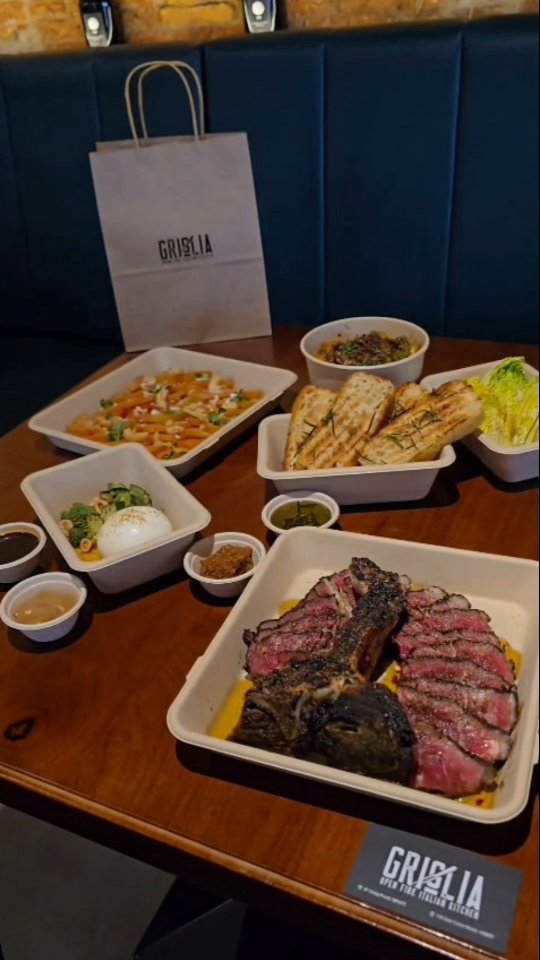 🔥 Griglia Katong Takeaway & Delivery Now on Oddle Eats! 🔥
Craving the smoky flavors of our Italian grill but prefer to dine at home? We've got you covered! 🍽️
From our ever-so-popular papardelle to the signature Dry-Aged Porterhouse, experience the taste of Italy wherever you are.
📲 Order now via link in the bio ⬆️⬆️⬆️
and bring home the magic of Griglia!