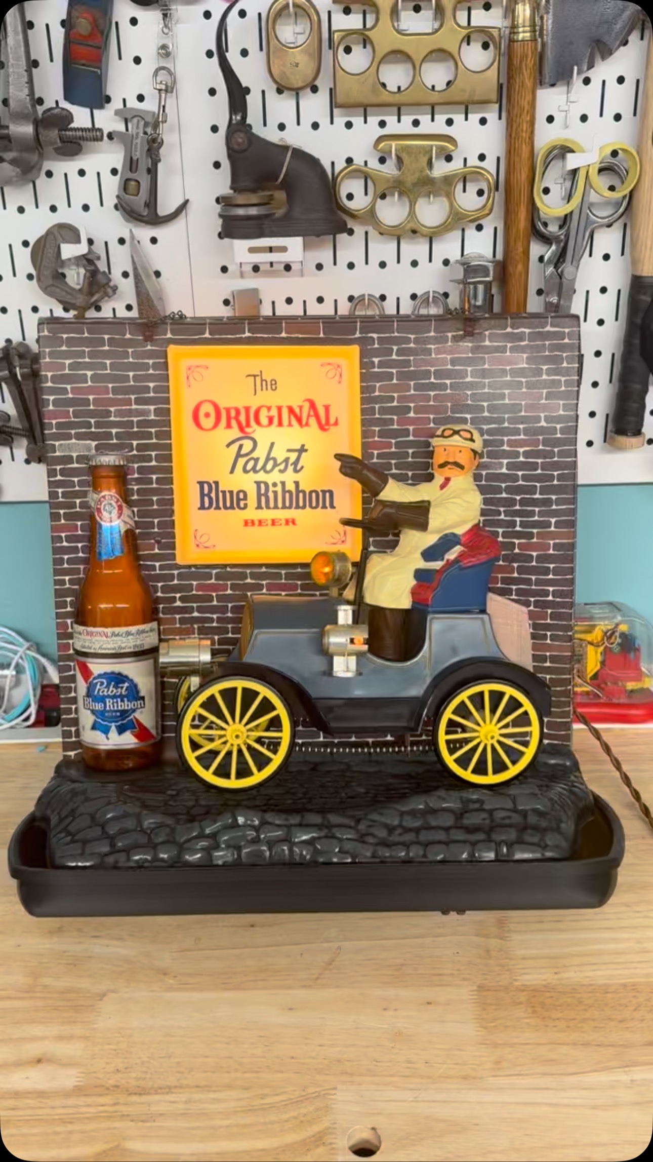 Here’s a little update on the Pabst sign restoration.
Who even wants to watch a video that’s this long?
#restoration #preservation #oldsign #vintage #advertising #pabst #pabstblueribbon #beer #beersign #3dprinting #3dprinted #repair #fix #plastic #automata #americana #milwaukee #antique #rust #salvage #resin #mechanic #liquor #sign #light #bar