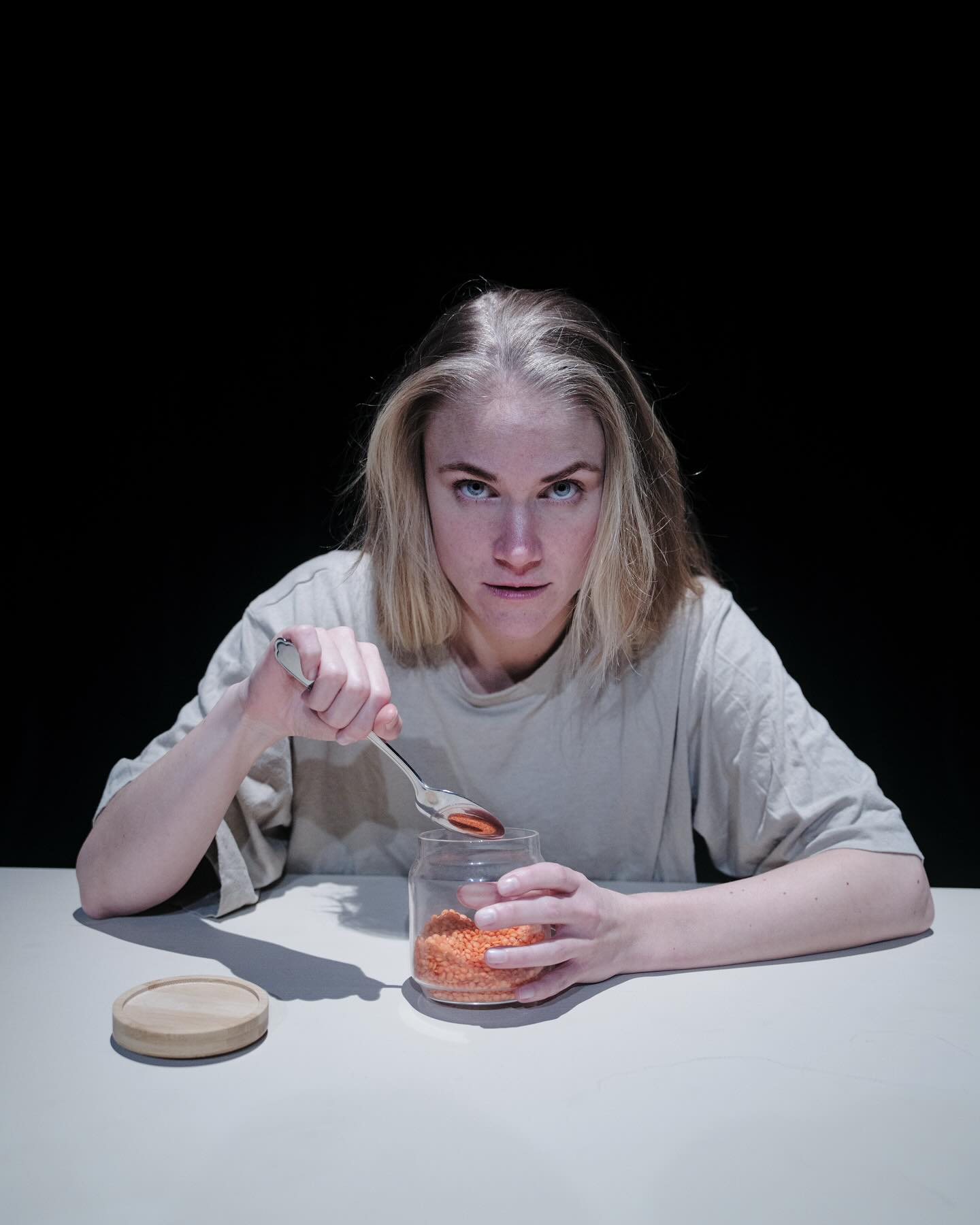 Ikväll kör Messias i klädkammaren näst sista föreställningen och imorgon blir sista 🫶🏻 Pass på, link i bio! 🧚🏻♀️