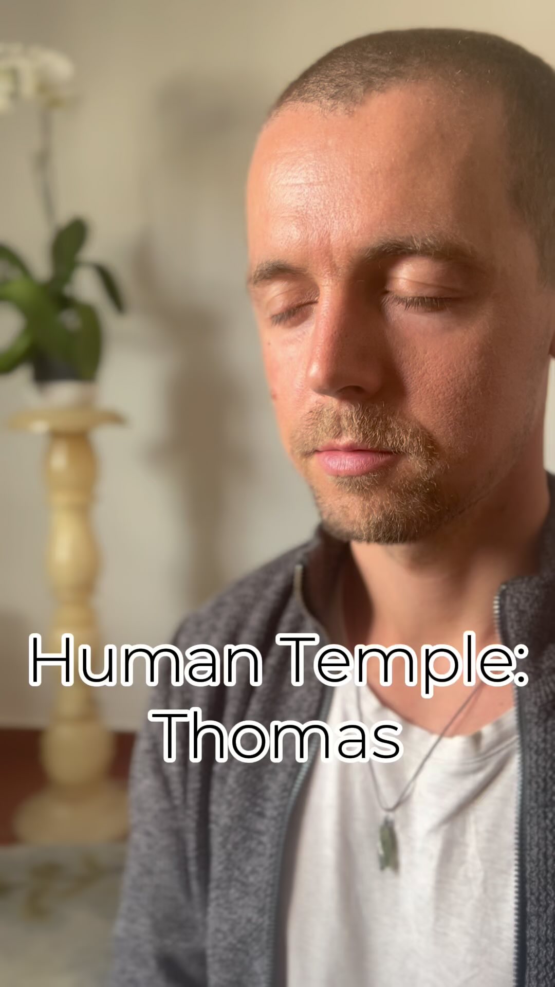 Human Temple: Thomas
@_thomasmathias
credits: Agni Chandra 02/25
@agnichandra_tantrayogini
#bodybeautybliss #agnichandra #visualpoetry #shaktispeaks #tantrayogini #movie #poeticmovie #meditation #teameditation #buddhism #buddhist #humantemple #bodyastemple #beauty