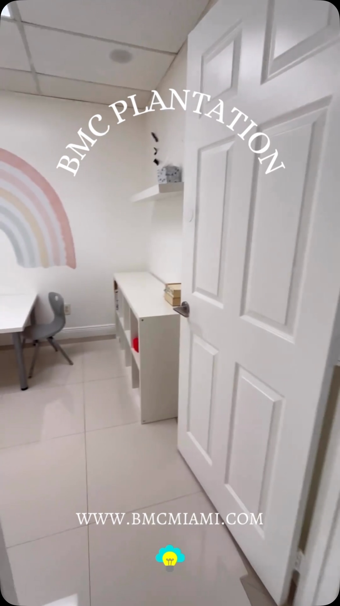 We have exciting NEW programs coming to BMC and we can’t wait to share them with you! Here’s a tour of our Plantation Center. A safe space for your children to play, learn, and create. Our center is spacious providing the opportunities for movement, group activities, and individualized learning.
Our values are centered in:
✨ Connection
✨ Play
✨ Individualism
✨ Communication
✨ Collaboration
✨ Science
Our Plantation Center offers a bright but minimalist design that is welcoming to children, but free of distractions and clutter. It is equipped with:
🌈 A calming sensory room
🌈 Gym
🌈 Individual therapy rooms
🌈 Group therapy rooms
🌈 Lunch room for shared meals with peers
🌈 Beautiful outdoor patio surrounded by nature
We can’t wait to welcome you and your family to our space. 🩵