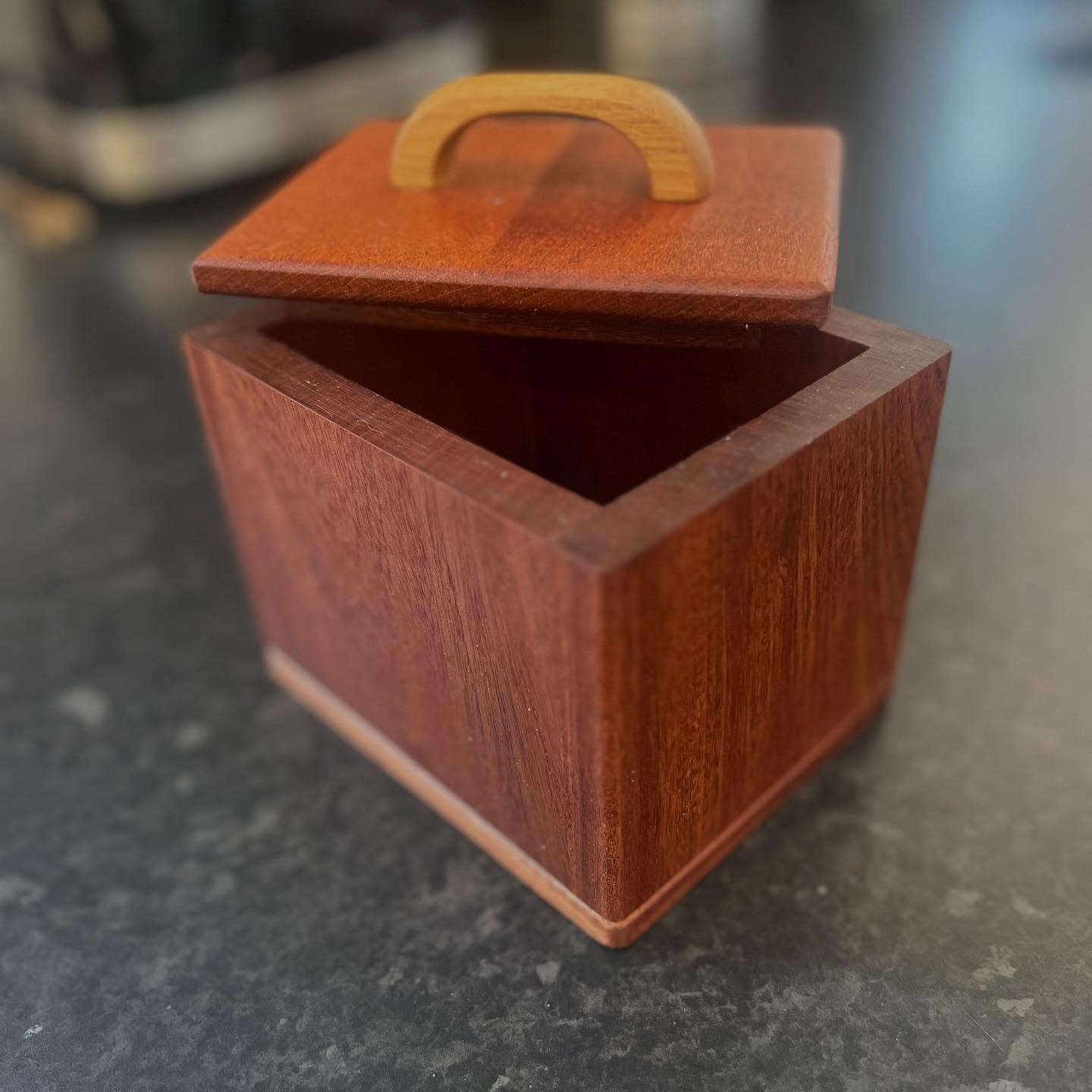 Beautiful box created by one of our Southway staff. It really helps engagement when students see their tutors facing the same project challenges.
#woodworking #woodwork #wood #woodworkschool #womensshed #mensheds #mentalhealth #mentalhealthmatters #neurodiverse #alternativeeducation #horsforth #mensheds #woodworkingskills #woodworker #retirement #laterlife #cookridge #weetwood #design #happyplace #neurodiversity