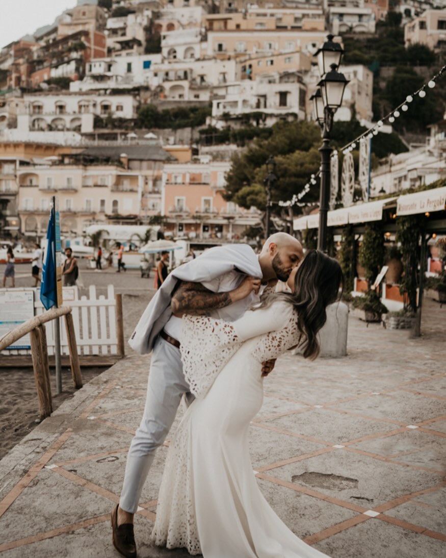🇮🇹✨ “Experience the magic of love in the heart of Italy with ChefMéd! 💍❤️ We create bespoke wedding experiences that are as unique as your love story. From exquisite cuisine to breathtaking venues, let us turn your dream wedding into reality. 🍽️🌹 #bespokeweddings #chefmed #italianromance #dreams #reality #luxurylifestyle #affordable #authentic @lizzies_cucina @carmelo_carnevale @franca_bongiorno_roberts_ 💕♥️🥂