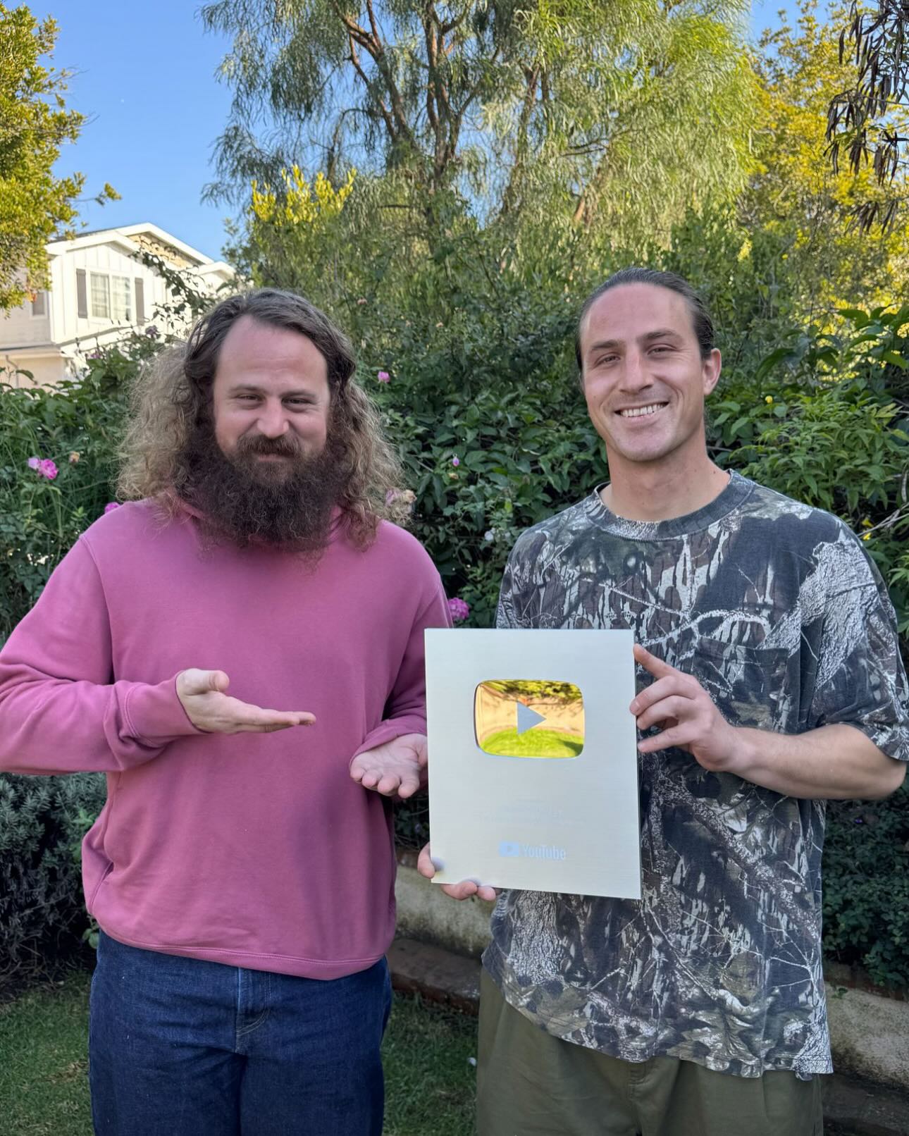 Do plaques REALLY matter? 🤔🏆
Probably not. But there’s something to be said about being able to hold in your hand a symbol of the hard work put in by an artist and team!
In an age when fans are more likely to wait for an algorithm to do its work than click “follow” or “subscribe,” we’re proud to have helped grow @hippiesabotage’s YouTube channel (organically and without editorial support) from zero to 100K subscribers in less than a year!
Shout out @ryanr0driguez_ @fakeworkmgmt @visualsbymike and team!
#youtube #musicindustry #contentstrategy #freelance