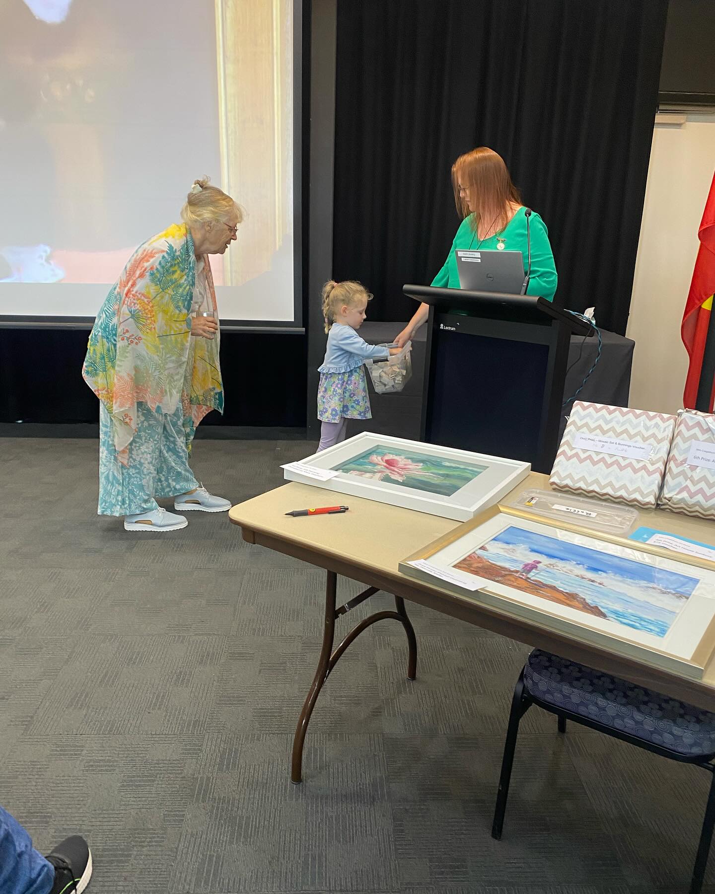 Thanks to our special helper in drawing or prize winners.
Also, a huge thankyou to Bunnings & all the Artists that donated prizes.
It was a privelage to give these prizes to the winners.
And so grateful for the help of Craigieburn Scouts, in setting up & packing up of our Art Show. Was able to give $500 of the Special Effort Proceeds to them. Thanks Jeff & crew!