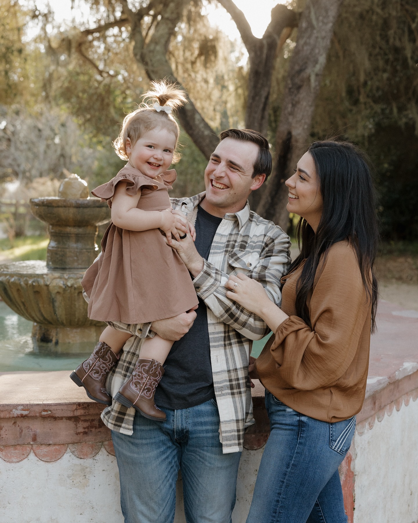 The Sutton family reminded me how much I love La Purisima as a location for sessions, so I decided to offer a Spring Mini Session March 22nd. 📸Perfect for Seniors, Individual Families, Couples and Maternity sessions.
All the details are in the link in bio! Book yours now. 💛#orcuttphotographer #minisessions #slophotographer #familyphotography
