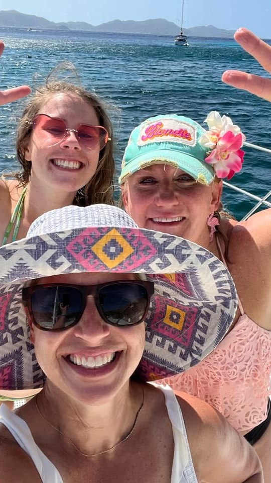 Happy International Women’s Day from the ladies of Hoopla! The theme of women’s day this year?
“For ALL Women and Girls: Rights. Equality. Empowerment.” ❤️
#internationalwomensday #whorunstheworld #hooplatravel