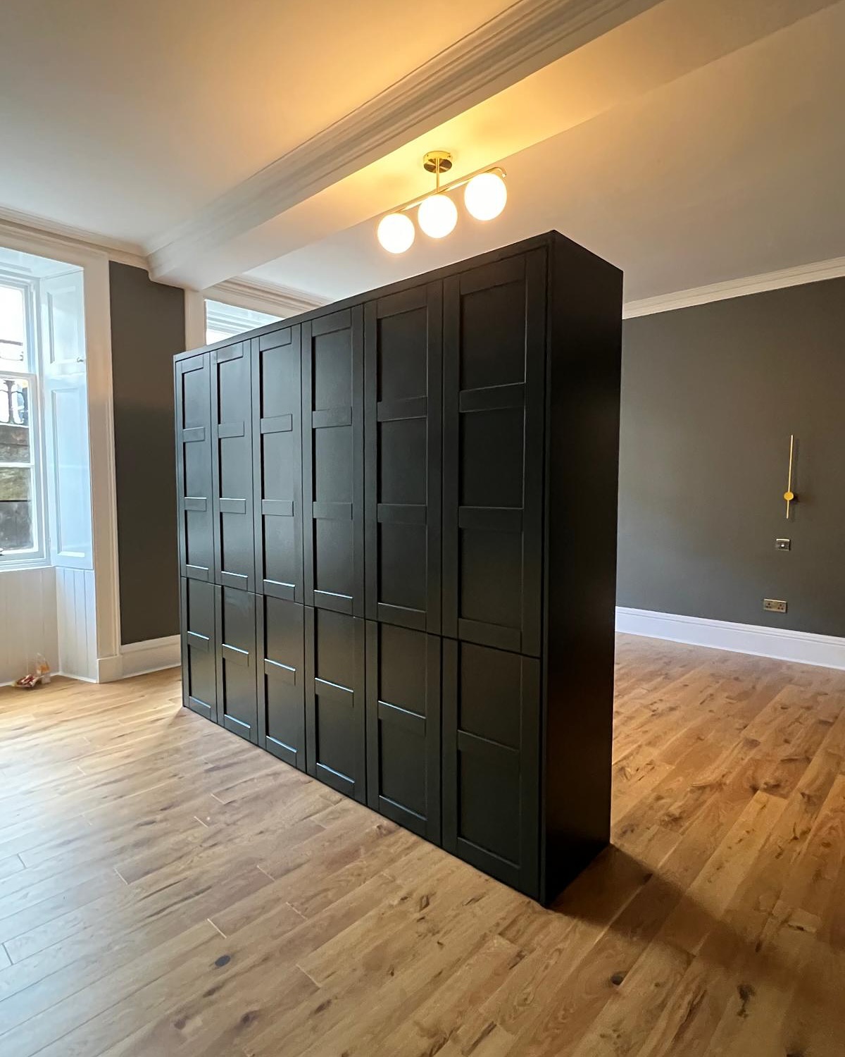 A custom-built room divider designed for this West End space, seamlessly integrating storage and AV functionality🙌
Want something like this in your home? Feel free to drop us a DM 📩 or contact us through our website (link in bio)🔗
#blum #lamello #jameslatham #bespoke #bespokefurniture #homeinspo #homeinspiration #inspiration #design #interior #interiors #decor #furniture #handmade #luxury #handcrafted #glasgow #storage #roomdivider