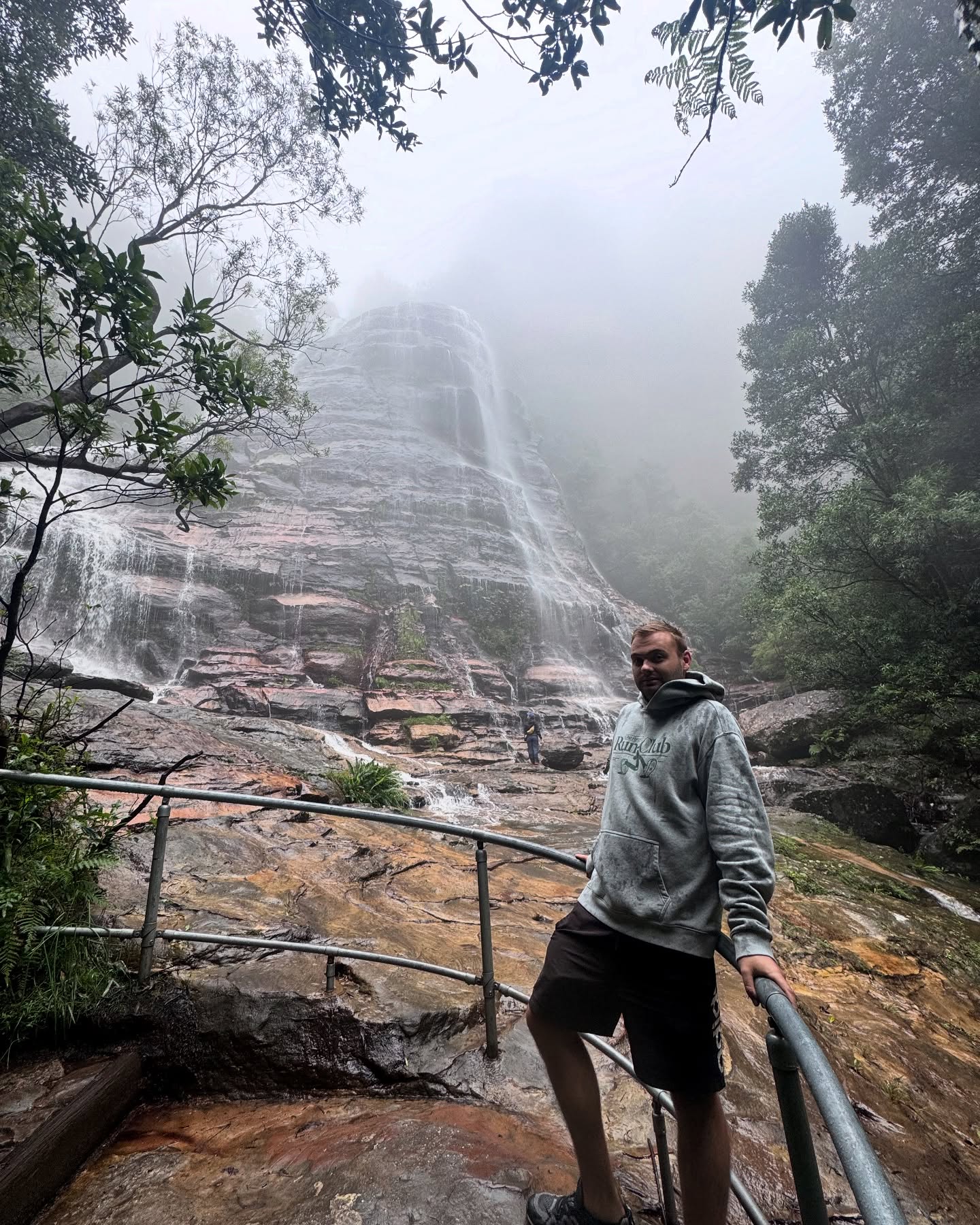 There’s nothing better than a day outdoors with great company! The boys made the most of our beautiful backyard, and even with a little rain and fog, the smiles never faded 🌿