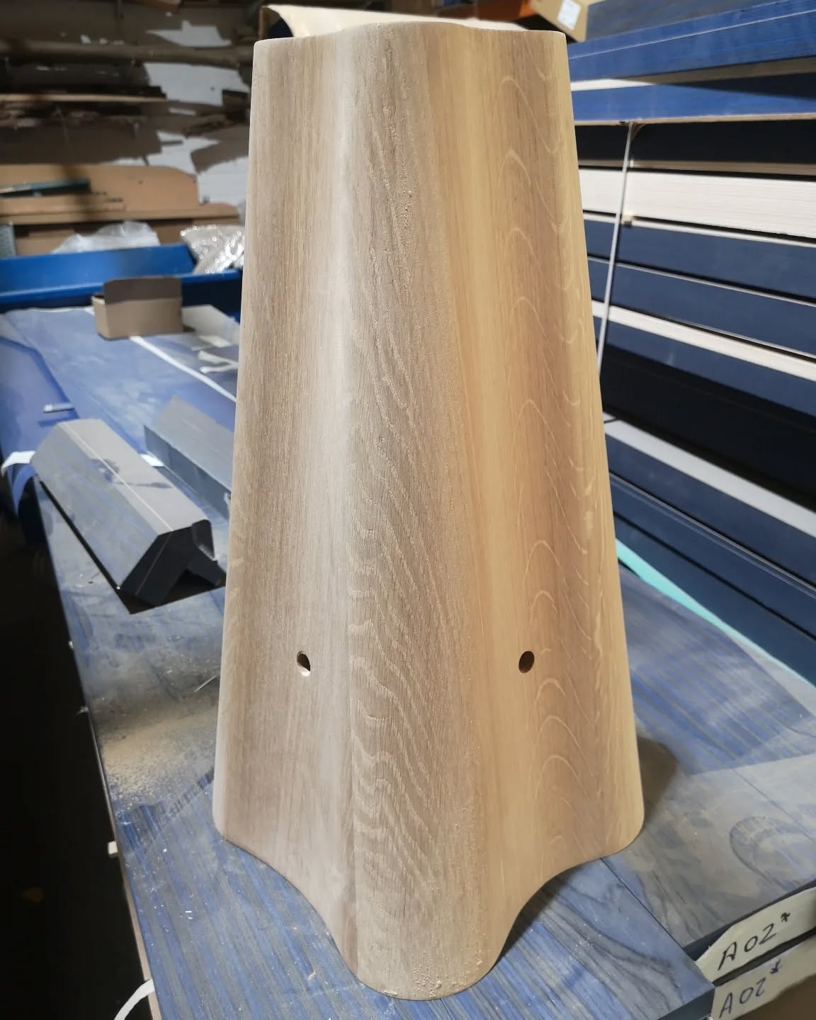 An unusual stool base in #oak
#stool #bespoke #stool #madeinsheffield #5axiscnc