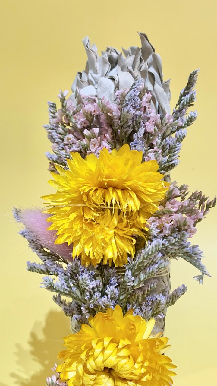 Spring into renewal! Fresh floral wrapped sage sticks for a cleansing and refreshing start to the season 💛
#SpringVibes #CleansingEnergy #SageSticks
#sage #cleanse #spring #florals #floraldesign #cleansing