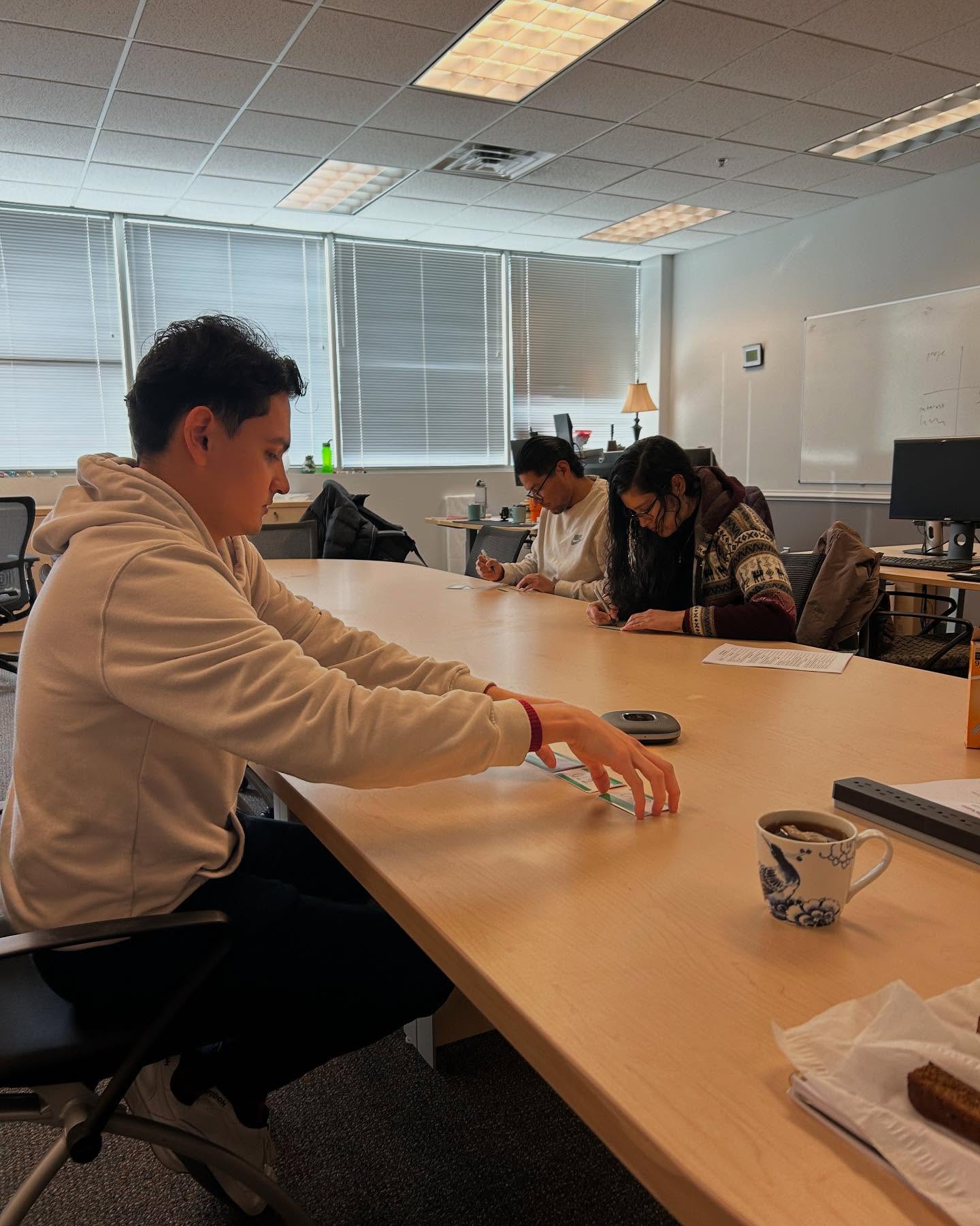 Prepping for a pilot workshop to use arts-based methods to reveal participants’ underlying cultural perceptions of time #socialScienceMeetsHumanities #artsbasedresearch