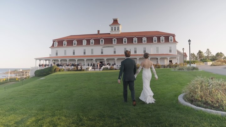 An entire island full of love 💍
This was not only my first time filming a wedding on Block Island, but my first visit all together. Needless to say, it was a beautiful day and our team was so excited to be the ones to capture it all. Thank you to @eesilvester and @geosilvester for having us. Cheers to more #blockislandwedding in the future.
#blockisland #blockislandlove #ri #ct #weddingvideographer #married #ctweddings