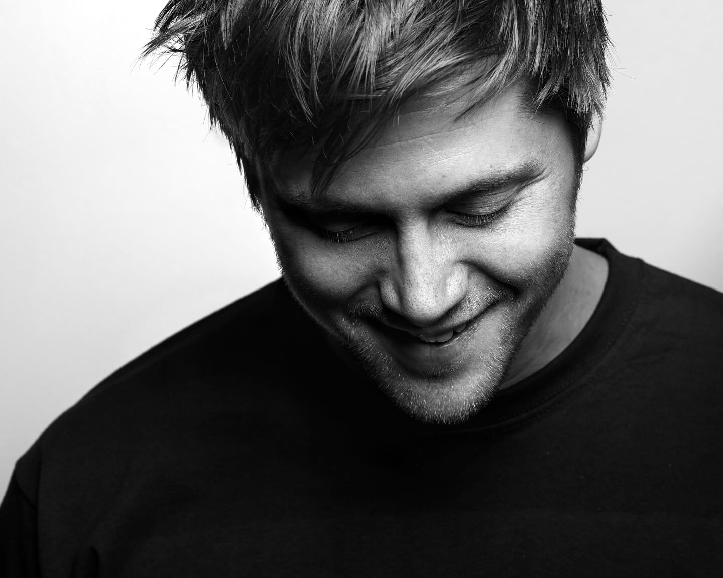 Daniel Kvammen
https://www.lksteen.com/portfolio-collections/portfolio/redaksjonelt