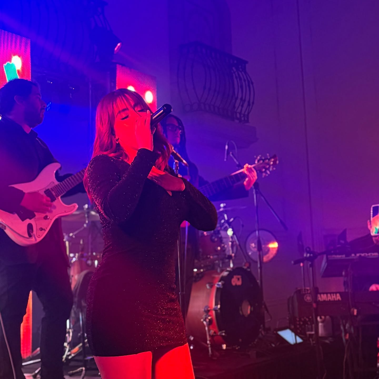 Desliza ➡️ para darle play ▶️ 🎶
.
.
Los clásicos nos saben mejor cuando los cantas con nosotros ✨
#rutavidband #grupoversátil #ensenada #tijuana #music #rosarito #party