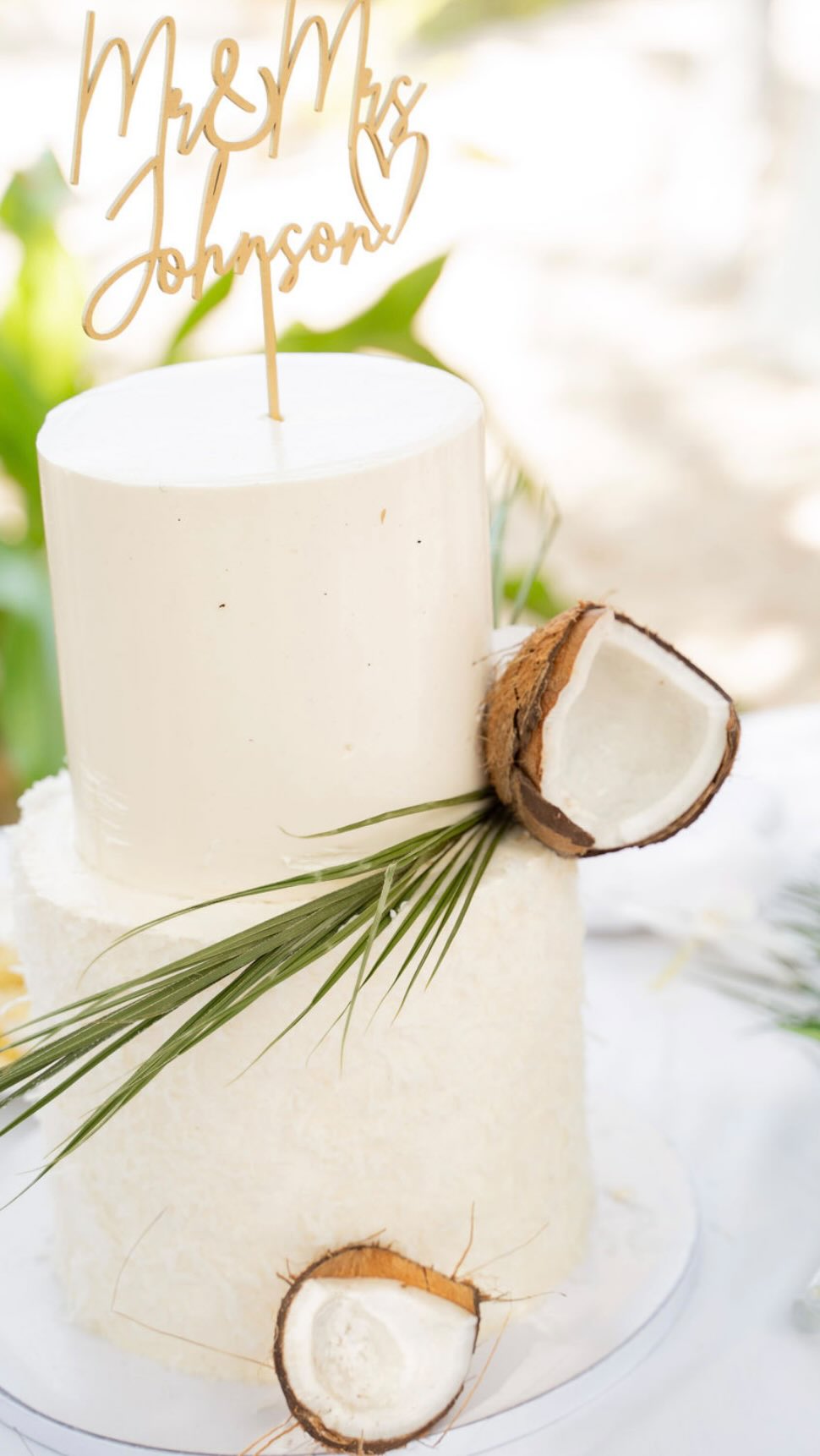 A couple scenes that felt like sunshine. ☀️
#orlandoweddingvideographer #floridaweddingvideographer #destinationweddingvideographer #cruiseweddingvideographer #royalcaribbean #royalcaribbeanwedding #disneycruisewedding #beachwedding #floridaweddingcontentcreator #orlandoweddings #disneyweddings #floridawedding #2025brides #2026bride