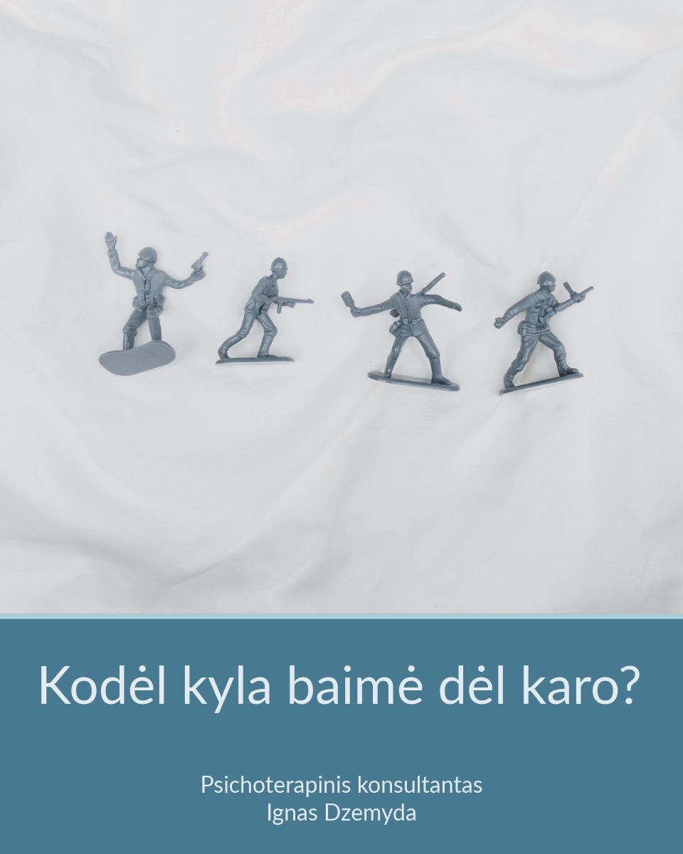 Karo baimė susijusi su dideliu stresu, nerimu ir nesaugumu. Dėl vidinių priežasčių ji stiprėja.
Gyvename karo akivaizdoje, tačiau kartais karo baimė būna neadekvačiai didelė. Tai sutrikdo kasdienį žmogaus gyvenimą. Neadekvati karo baimė dažnai kyla dėl vidinių psichologinių procesų, kurie nuri tiesioginio ryšio su realia grėsme.
Karo baimę sustiprina kolektyvinės traumos. Lietuva išgyveno pasaulinių karų žiaurumus ir patyrė šaltojo karo grėsmes. Ankstesnių kartų karo išgyvenimai perduodami per pasakojimus. Tai gali stiprinti nesąmoningą baimę, kad konfliktai atsinaujins, net jei realios grėsmės nėra.
Ankstesnės traumos gali sustiprinti karo baimę. Neadekvati karo baimė gali būti trauminis atakas. Jei žmogus yra patyręs prievartą, smurtą ar grėsmę savo saugumui, šios patirtys gali padidinti nerimą dėl galimo karo. Žmogaus psichika dažnai išsaugo emocinius pėdsakus iš praeities patirčių, net jei realios grėsmės nėra.
Nežinomybė dėl ateities gali sustiprinti karo baimę. Žmonės dažnai bijo to, ko negali kontroliuoti ar suprasti. Nežinomybė ir neužtikrintumas dėl ateities kitose gyvenimo srityse gali virsti perdėta karo baime. Kai trūksta stabilumo asmeniniame gyvenime, politinėje ar socialinėje aplinkoje, gali kilti nuolatinė įtampa ir nerimas dėl galimo karo, net jei reali grėsmė nėra akivaizdi.
Kai sunku suprasti ir valdyti savo emocijas, karo baimė gali dar labiau sustiprėti. Žmonės, kurie sunkiai supranta savo emocijas, neretai patiria stipresnę karo baimę. Tokia baimė dažnai kyla dėl nesugebėjimo susidoroti su emociniais iššūkiais ar stresu. Karo baimę gali stiprinti nerimas dėl neaiškios ateities, taip pat baimė dėl kasdienių, mažų dalykų.
Neadekvati karo baimė gali būti nesąmoningas atsakas į nerimą, kylantį kitose gyvenimo srityse. Su šia baime galime susitvarkyti, sprendžiant gilesnes nerimo priežastis. Tai gali būti sunkiau nei tiesiog neadekvačiai bijoti karo.
Nepamiršk pasirūpinti savimi!
#psichologija #psichoterapija
#savespazinimas #psichologas #emocinesveikata #psichologinepagalba #savirefleksija #terapija #psichinesveikata #meditacija #gyvenimokokybė #asmeninisaugimas #augimas