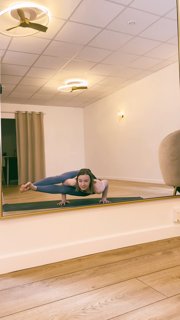 Cours de Yoga 🧘♀️🤸✨ / Annecy
En plus de vous retrouver lundi et mardi à la Maison Gaïa | Meythet 🤗
J’ouvre un nouveau cours de Yoga Vinyasa (dynamique), 2 à 3 samedis par mois et en petit comité. Inscriptions directement avec moi.
📍Studio Reactiv Care, 15 av. de Thônes, Annecy
Toutes les infos en bio ou sur www.estellemaireyoga.com
#yogaannecy #annecyyoga #yogateacher #yogaflow #yogavinyasa