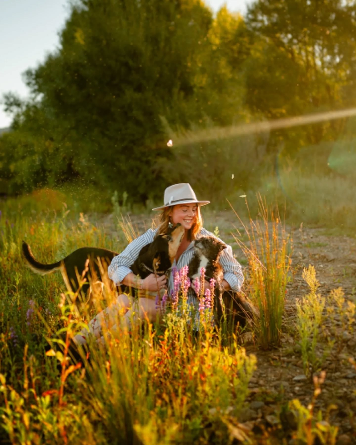 What's your favourite picture of your most beloved furry friend?
I have a couple...one is of me with my gorgeous pup Lou Lou who died of bone cancer in 2020 (what a shite year!) and the other is of my beautiful soul cat Saffy looking up at me with her captivating blue and green eyes! She was a very special girl and my fur baby before I had my babies. She died last year and I still miss her every darn day! I wish I took more pictures of them, because now it's too late.
I'm so glad I got to spend an afternoon with the gorgeous Laura and her precious doggos! We had such a blast and now she has these lovely photos of her pups forever! Laura is such a wonderful soul and it's clear that her pups absolutely adore her! The way little Hally looks up at her with these big doe eyes is so sweet!
Take more pictures friends!
#dogphotography #petphotography #coomaphotographer #coomafamilyphotographer #preciouspets #loveisthebestadventure #katiephillipsphotography