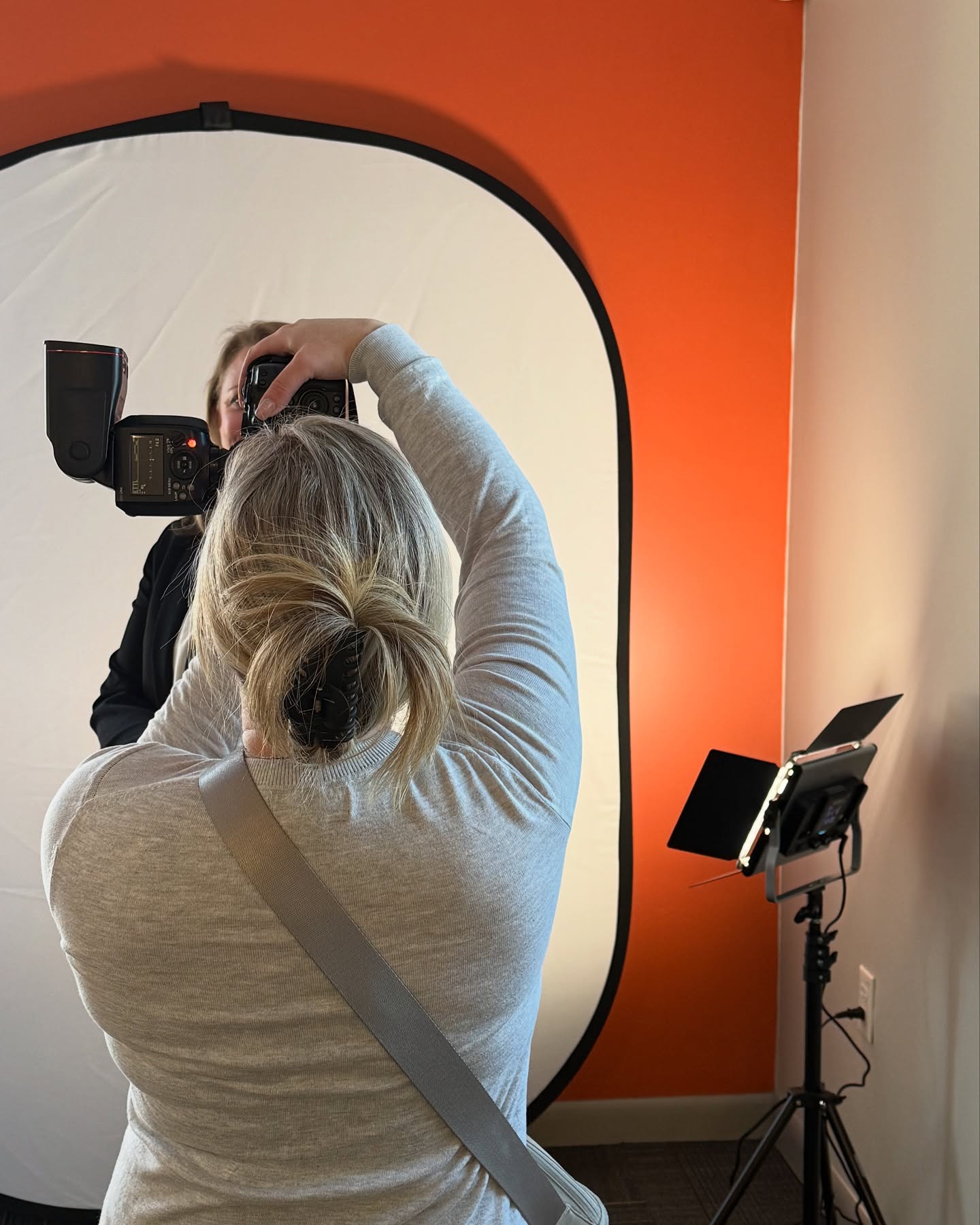 Thank you to everyone who joined us at our last WEN Cafe. We had a great time networking and making new connections. A special thank you to @ashleywadleighphotography for providing head shots! 📸