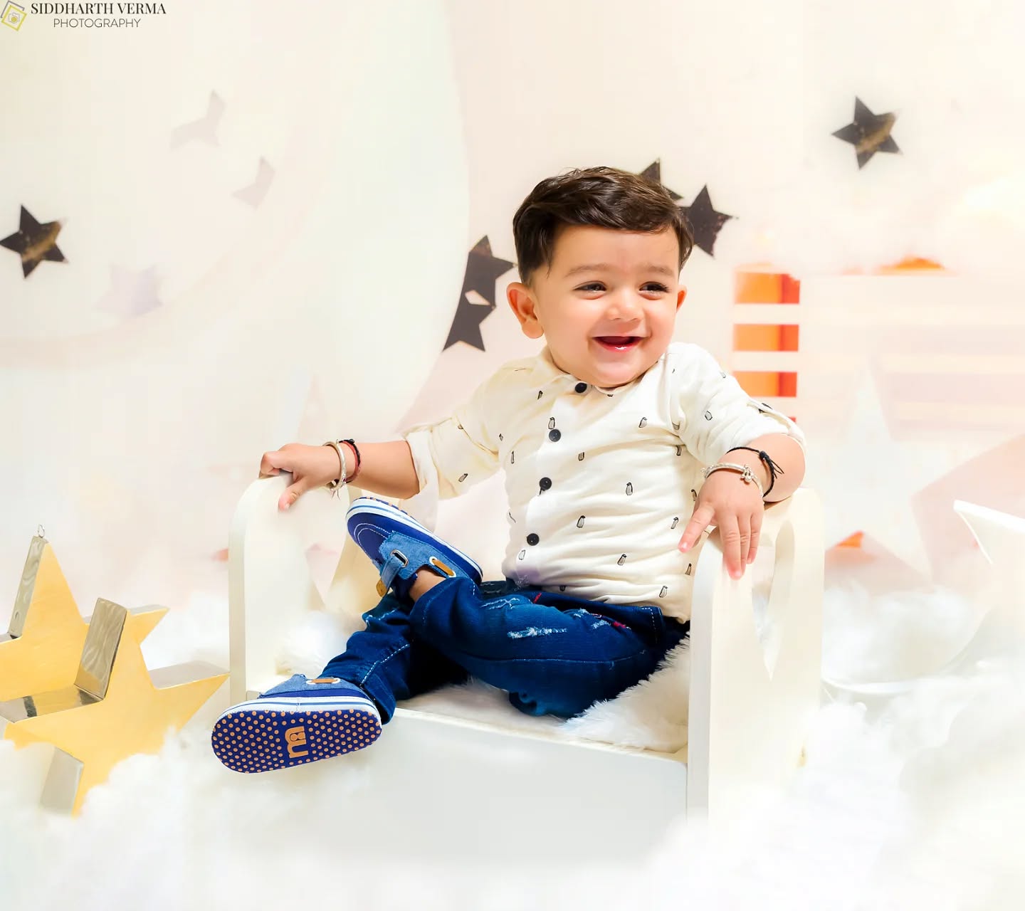 Turning fleeting moments into eternal memories. 📷💫 @siddharthvermaphotography
.
.
#siddharthvermaphotography #babyphotographerdelhi #emotions #influencer #couples #portrait #love #instagood #photography #photooftheday #follow #family #instalike #babyphotographernoida #indiababyphotographers #babyphotographergurgaon #fineartpotrait #indiababyphotograpers #delhimoms #gurgaonmoms #delhimommyblogger #noidamoms #indianmomblogger #babiesenthusiasts