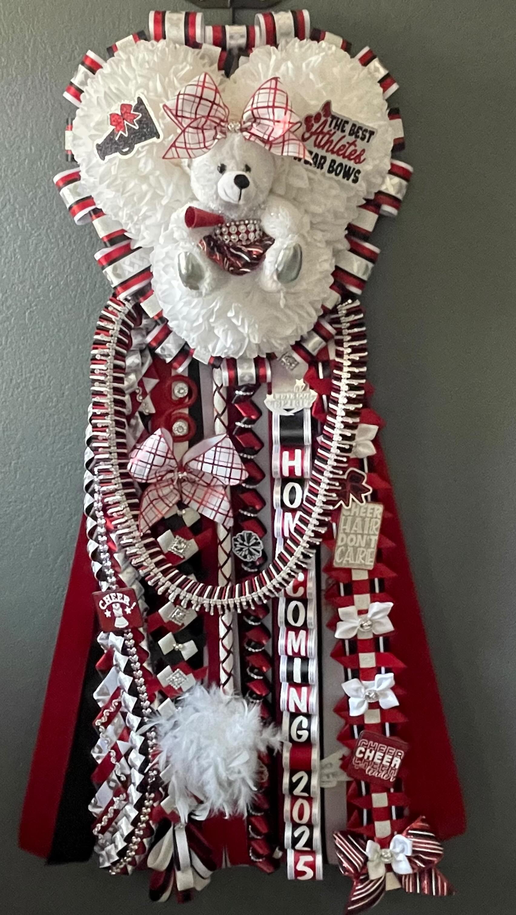 Are you a senior looking for the perfect mum? Entering as a freshman and happy to be a part of Texas Traditions? Place your homecoming order now before spots fill up and supplies run out. #itsatexasthing #cheerfulcrafthouse #homecomingmums #ldbellhighschool #trinityhighschool #dfwmums #mumsinc