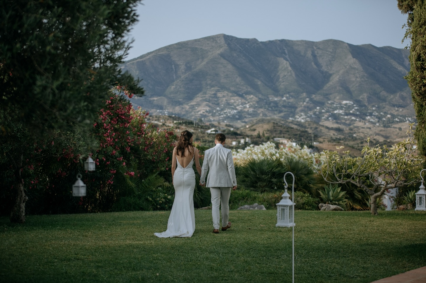 The charm of andalusian weddings ❤️
@haciendasanjose_mijas