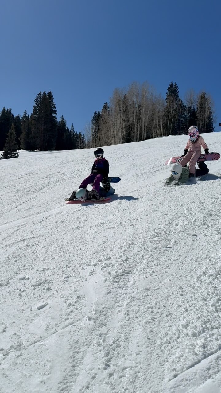 Wishing everyone a wildly joyful International Women’s Day. May it be filled with all things beautifully, chaotically, and gloriously feminine (with a sprinkle of giggles and friendship too)!!
❤️❤️❤️
#duchessride #mentorshipmatters #shredthepatriarchy #shredsisters