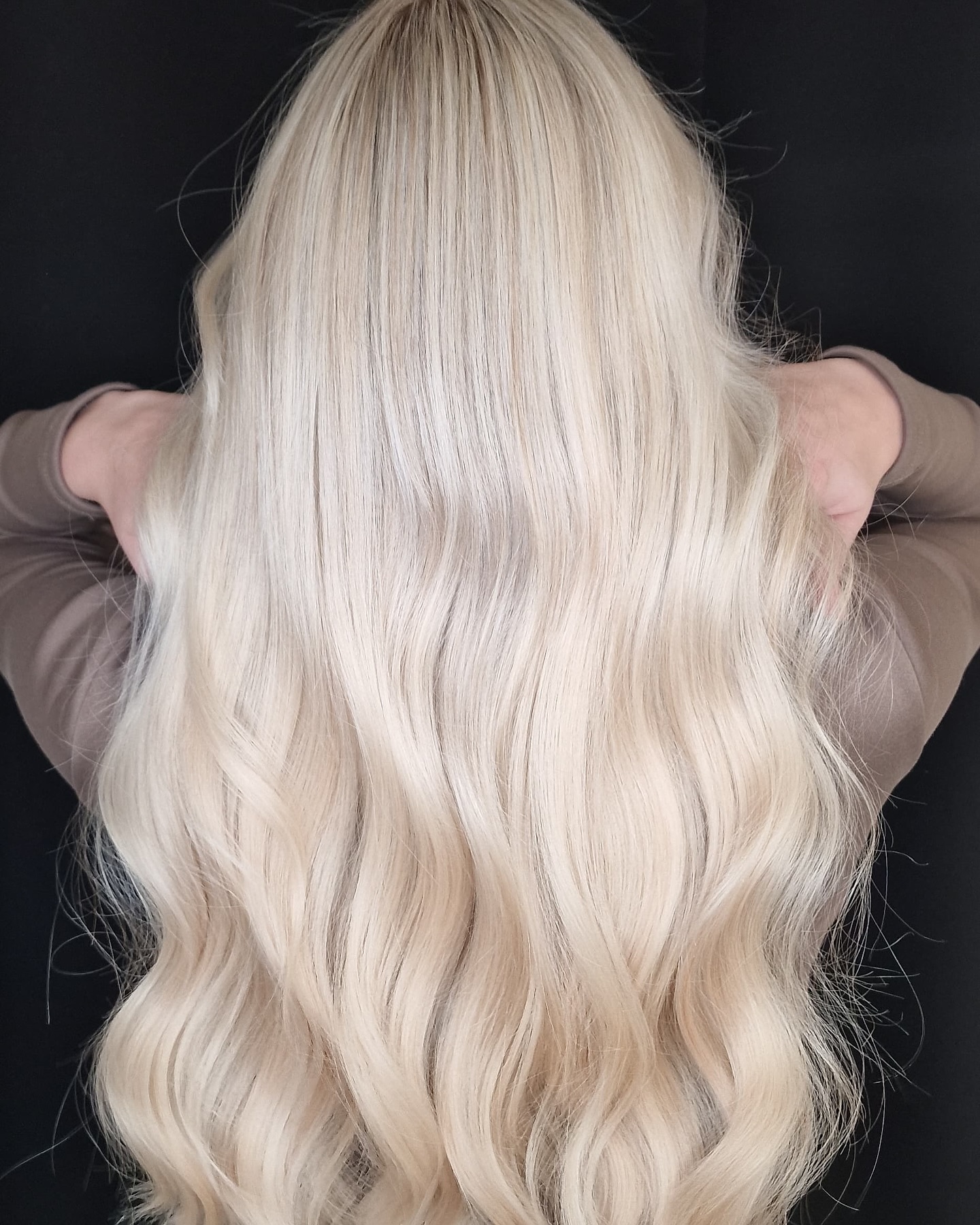 Unsere aktuellste Blond-Kollektion 🤍
#blondhair #healthyblondhair #gepflegtesblond #blondfriseur #emphaarthie #bymadeleinedoering