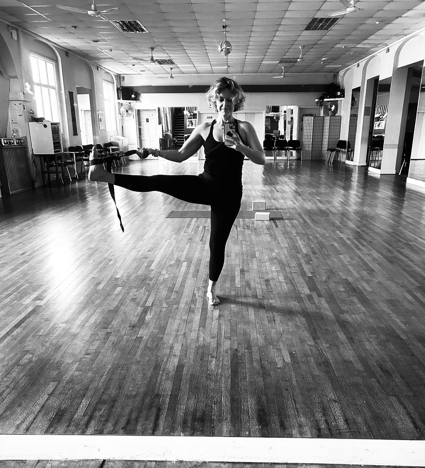 The goal of yoga is freedom: peace. Does it matter if you need a strap? Nope. Adjust the pose to meet the body, not the other way around. As the body changes, adjust again.
Adapt, adjust, accommodate. That is the practice.
I notice on instagram a lot of quick fixes, just take this powder or buy this course or drink this drink and all your problems will disappear. In the Yoga Sutras, there is just one secret: practice. For a long time. In all earnestness. Without break. And not just practice asana or hide in a cave and chant all day - practice the whole shebang. Yamas, niyamas, asana, pranayama, pratyahara, dharana, dhyana - all of it. If you don’t know what all these are - come to class!
But until then, work with your body, with your mind, not against them. There is a balance between discipline and ease. Balance balance balance. This is Yoga. ✅